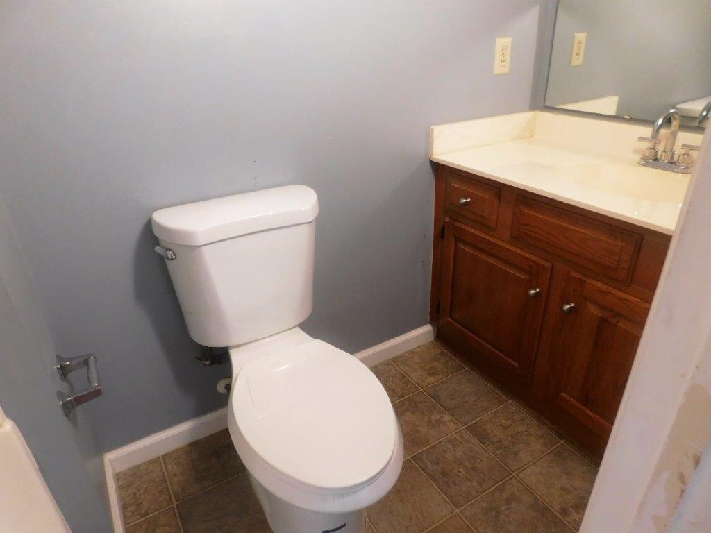 1202 Tiffany Ln. Property Photo 16