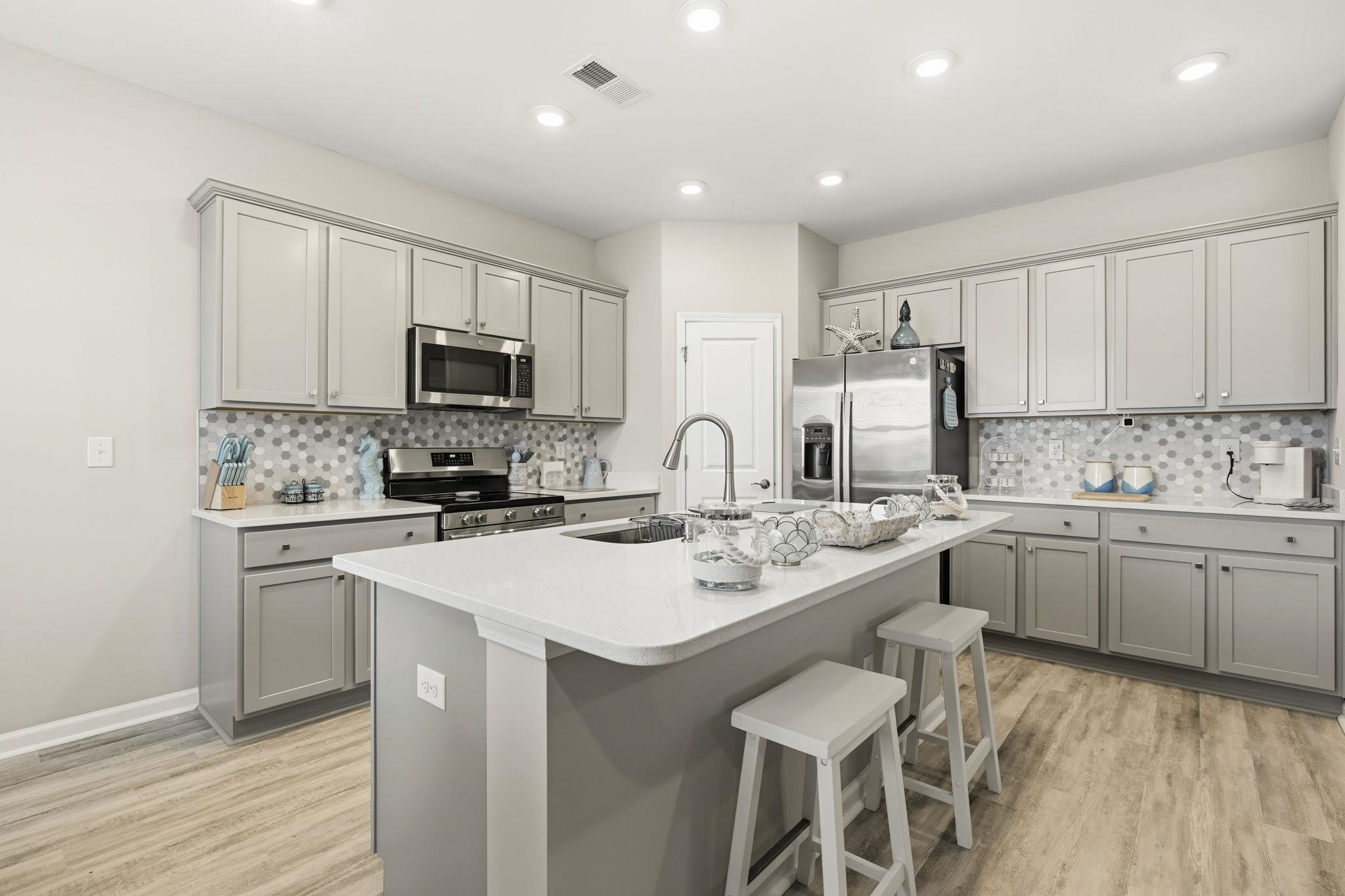 1266 Witch Hazel Way Property Photo 15