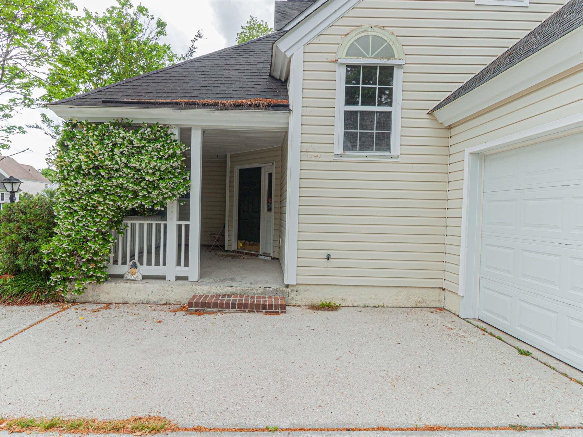 1813 Windmere Way Property Photo 2