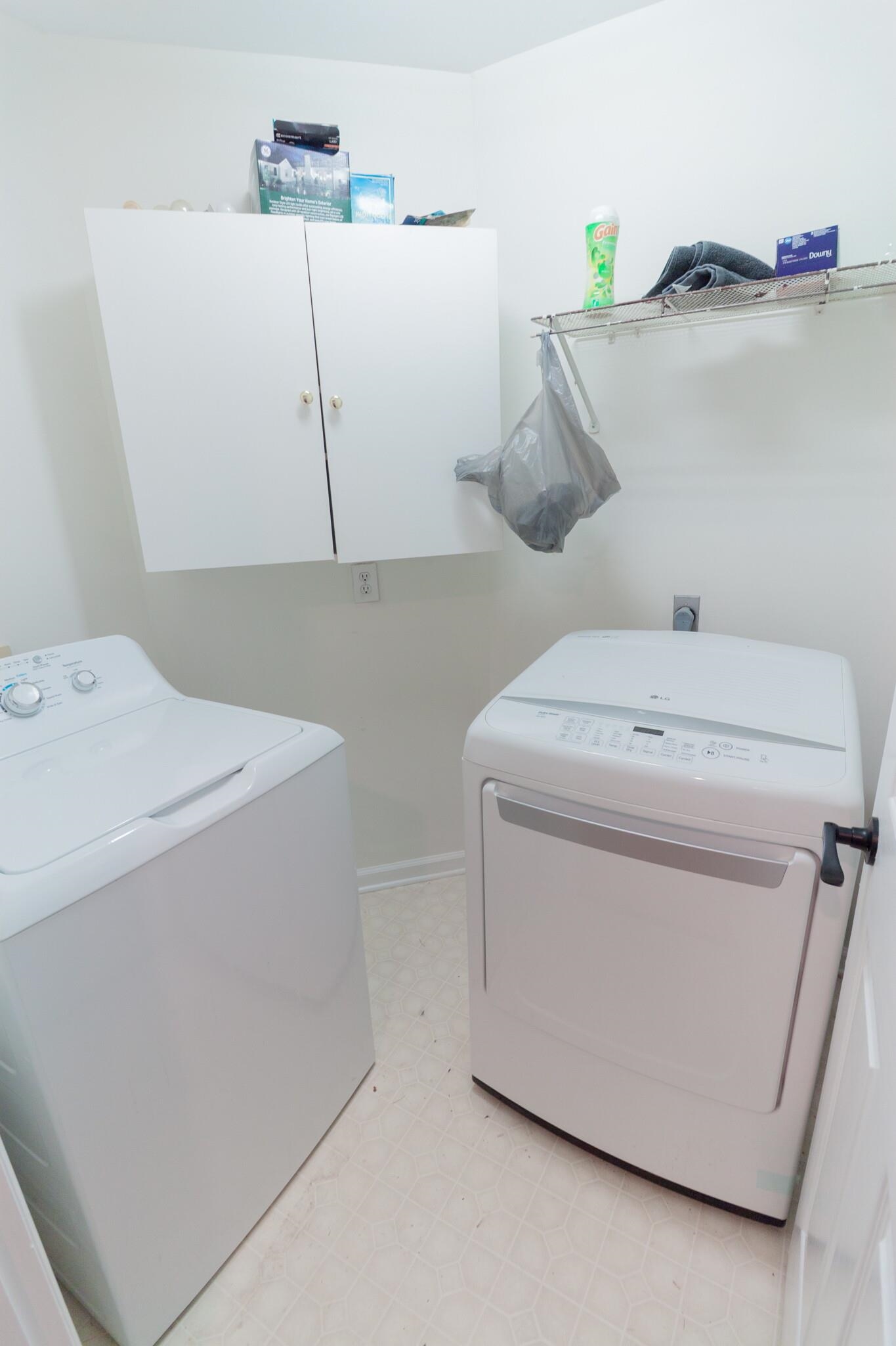 1813 Windmere Way Property Photo 8
