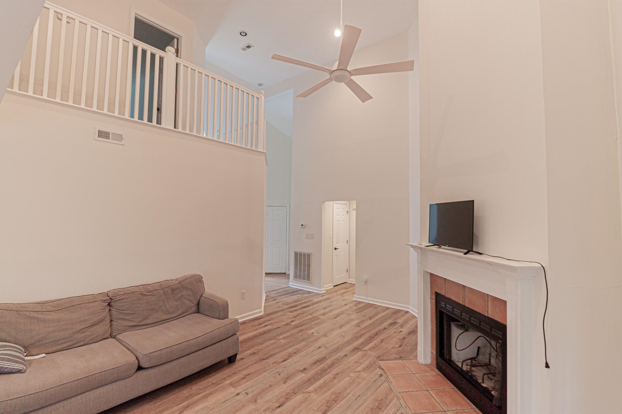 1813 Windmere Way Property Photo 10