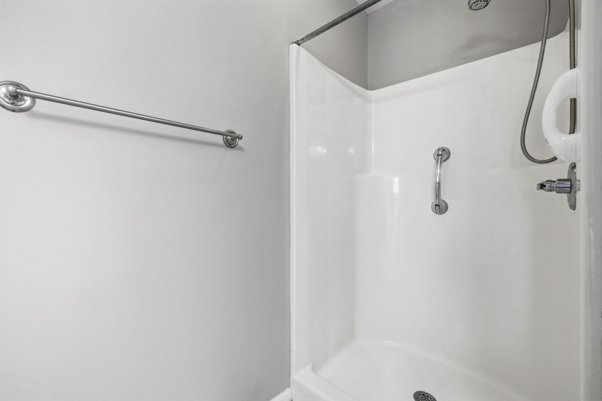 2760 Woodcreek Ln. Property Photo 22