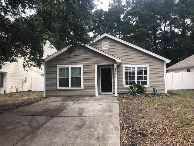 822 Silvercrest Dr. Property Photo 1