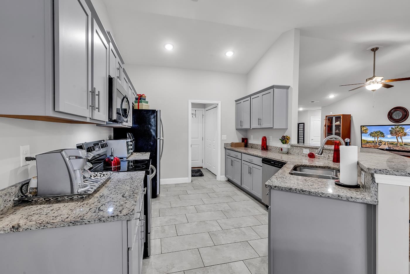 323 Borrowdale Dr. Property Photo 22