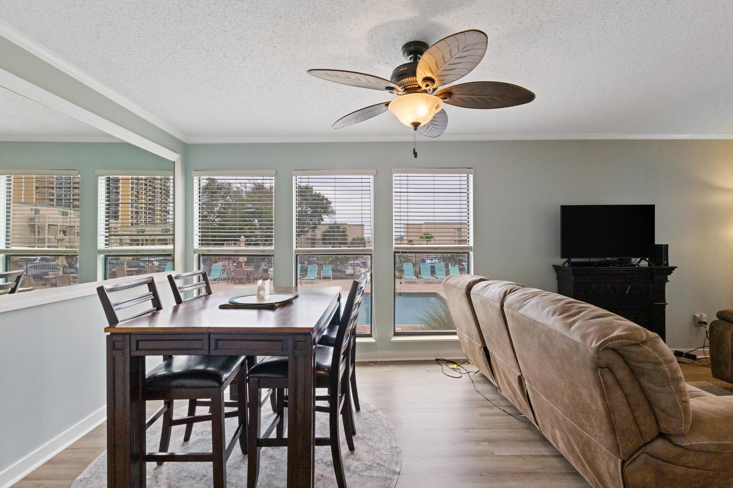 9661 Shore Dr. Property Photo 11