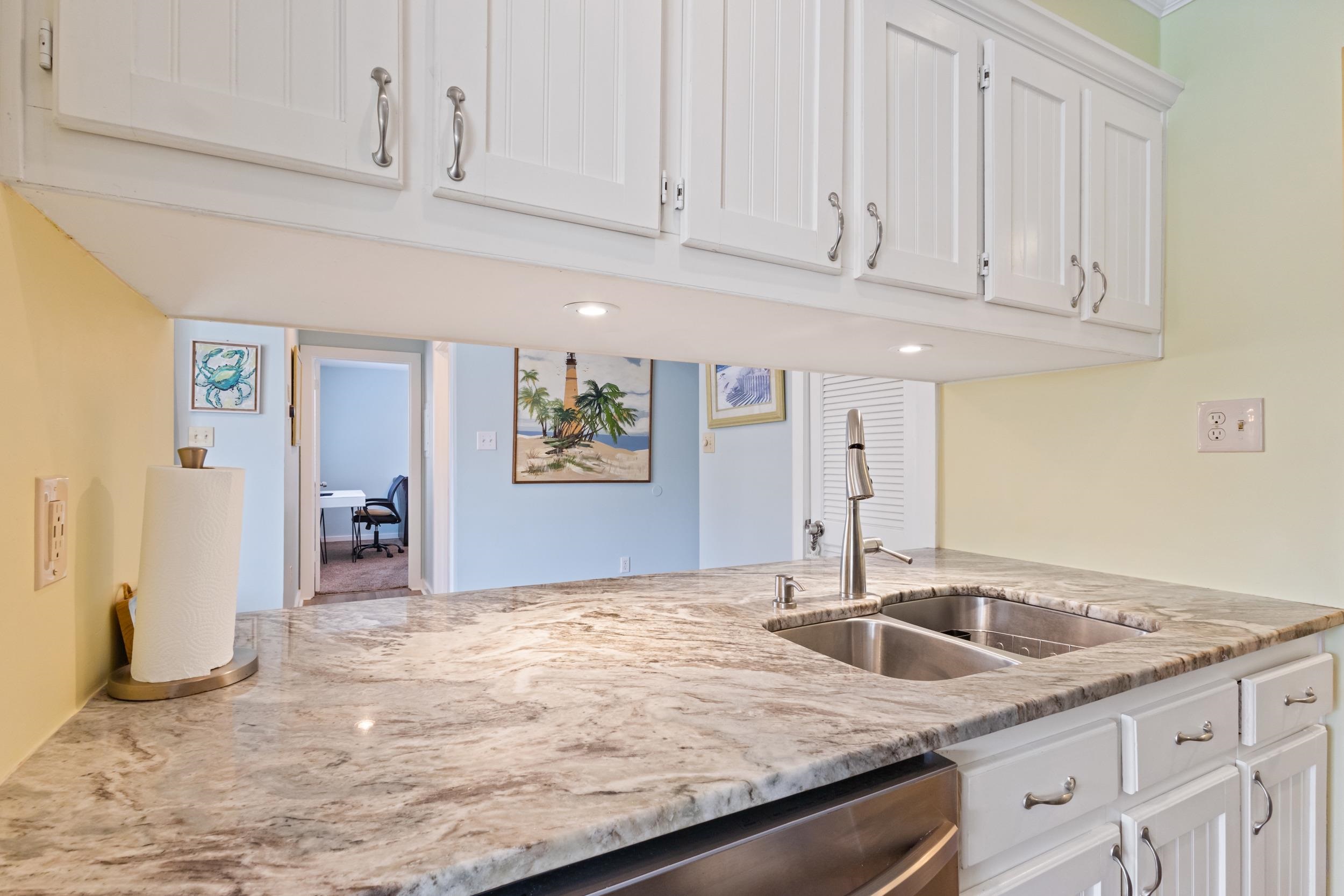 9661 Shore Dr. Property Photo 15