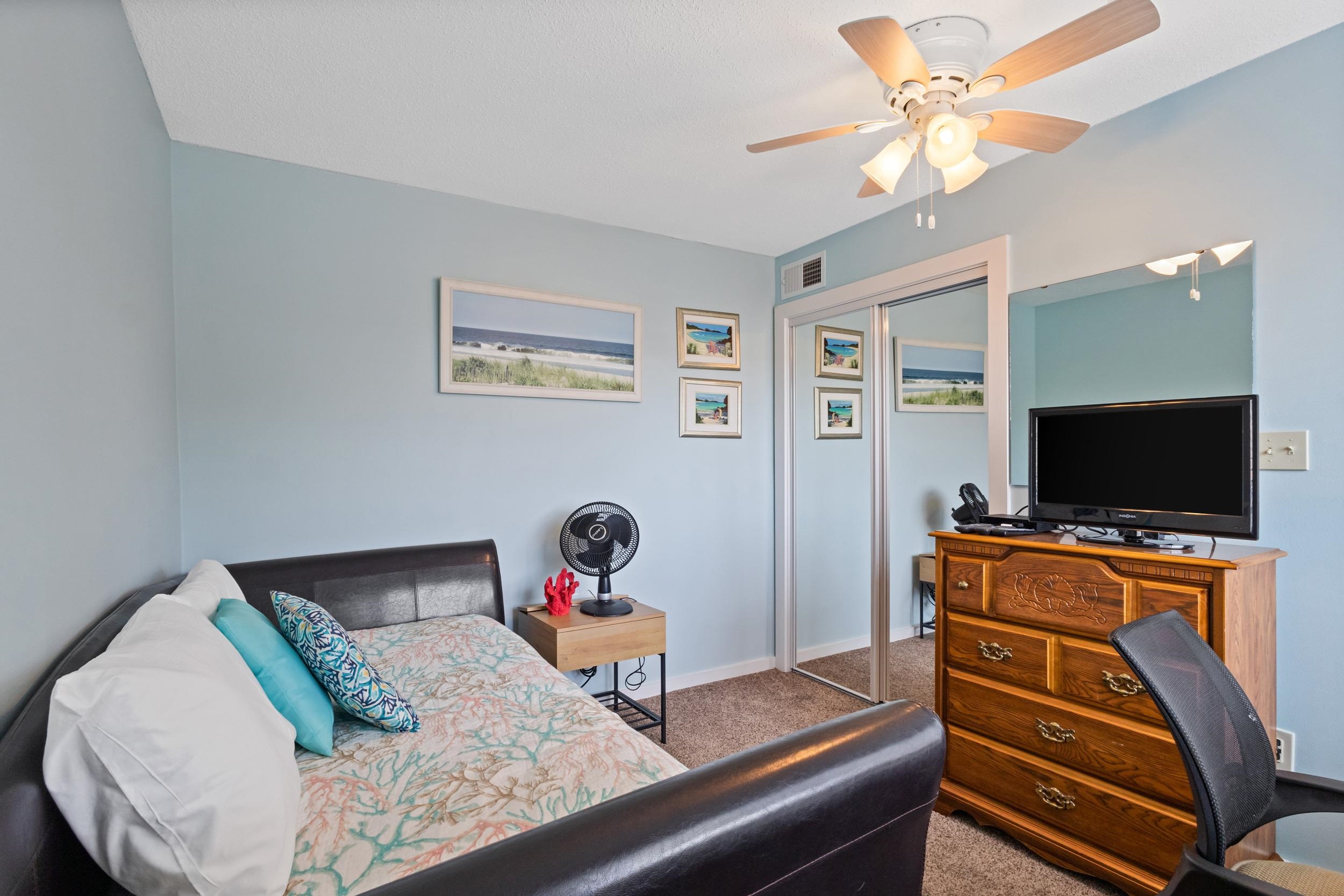 9661 Shore Dr. Property Photo 23