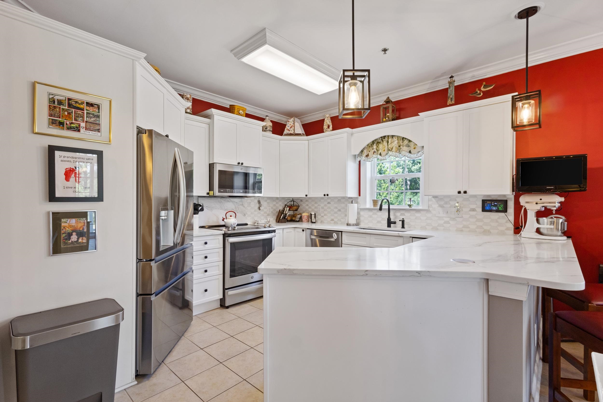 901 Knoll Shores Ct. Property Photo 15