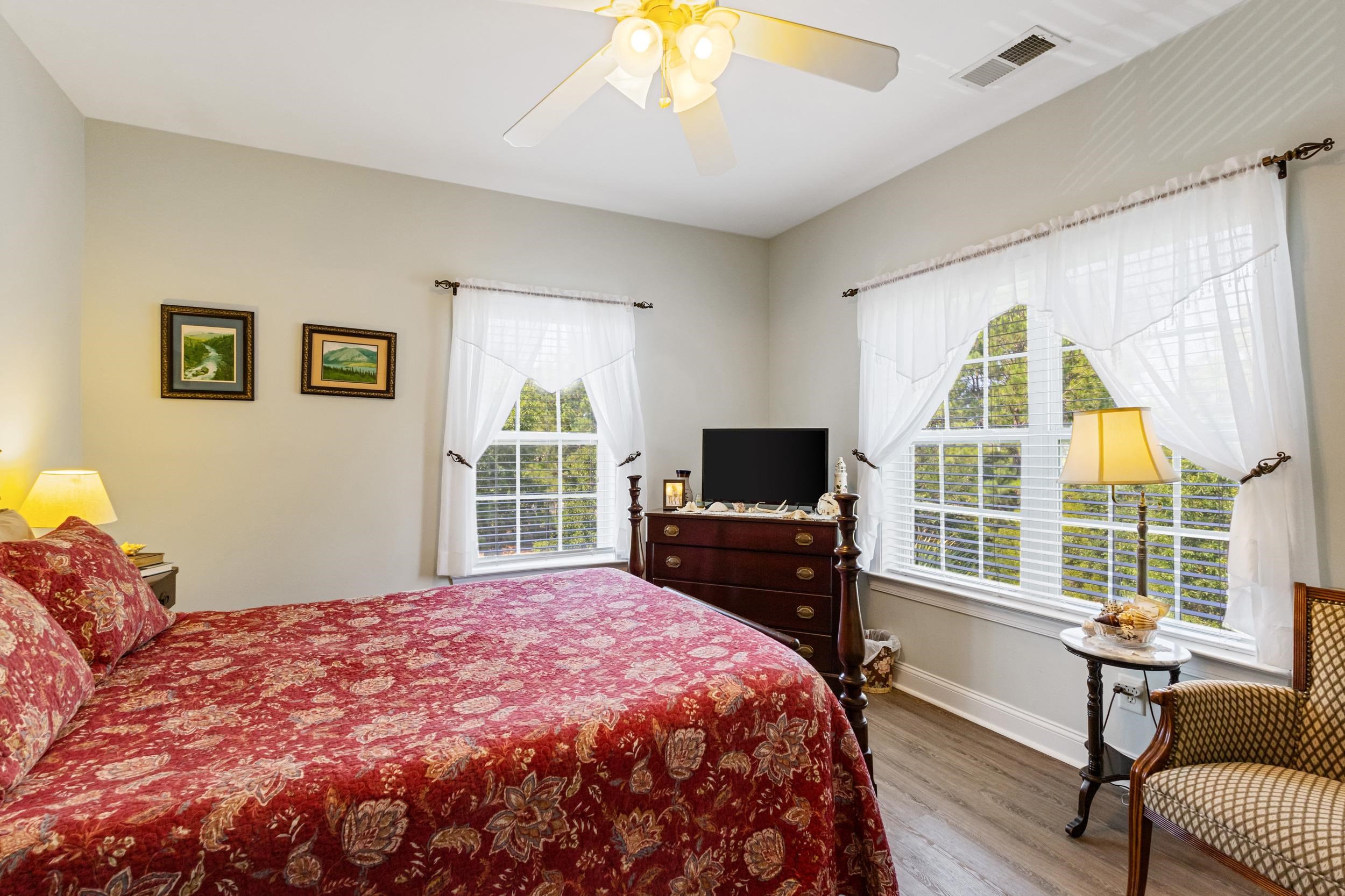 901 Knoll Shores Ct. Property Photo 20