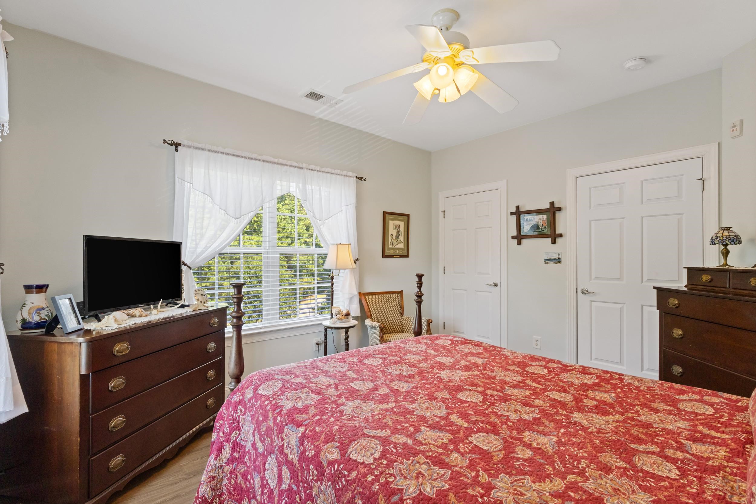 901 Knoll Shores Ct. Property Photo 21