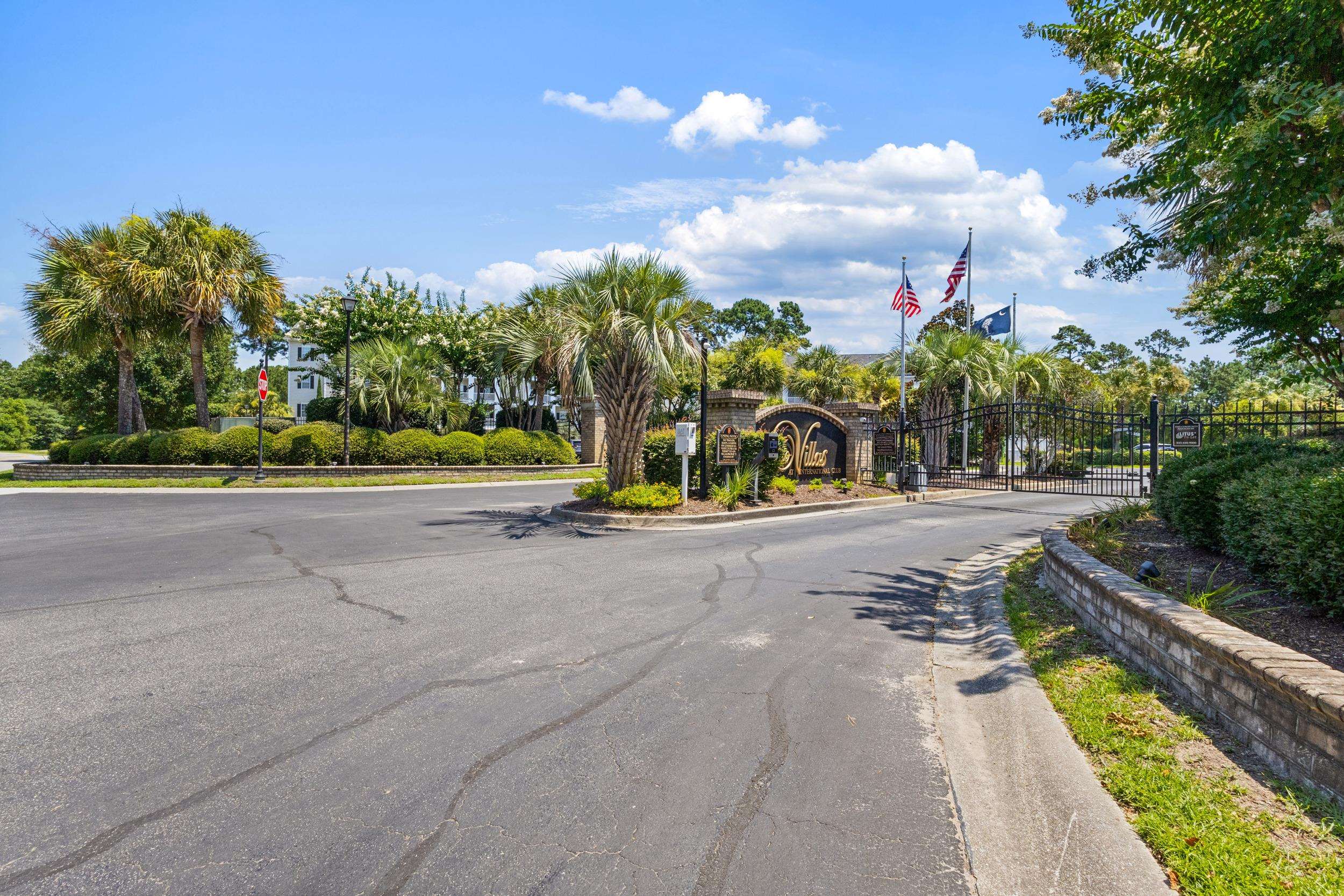 901 Knoll Shores Ct. Property Photo 37