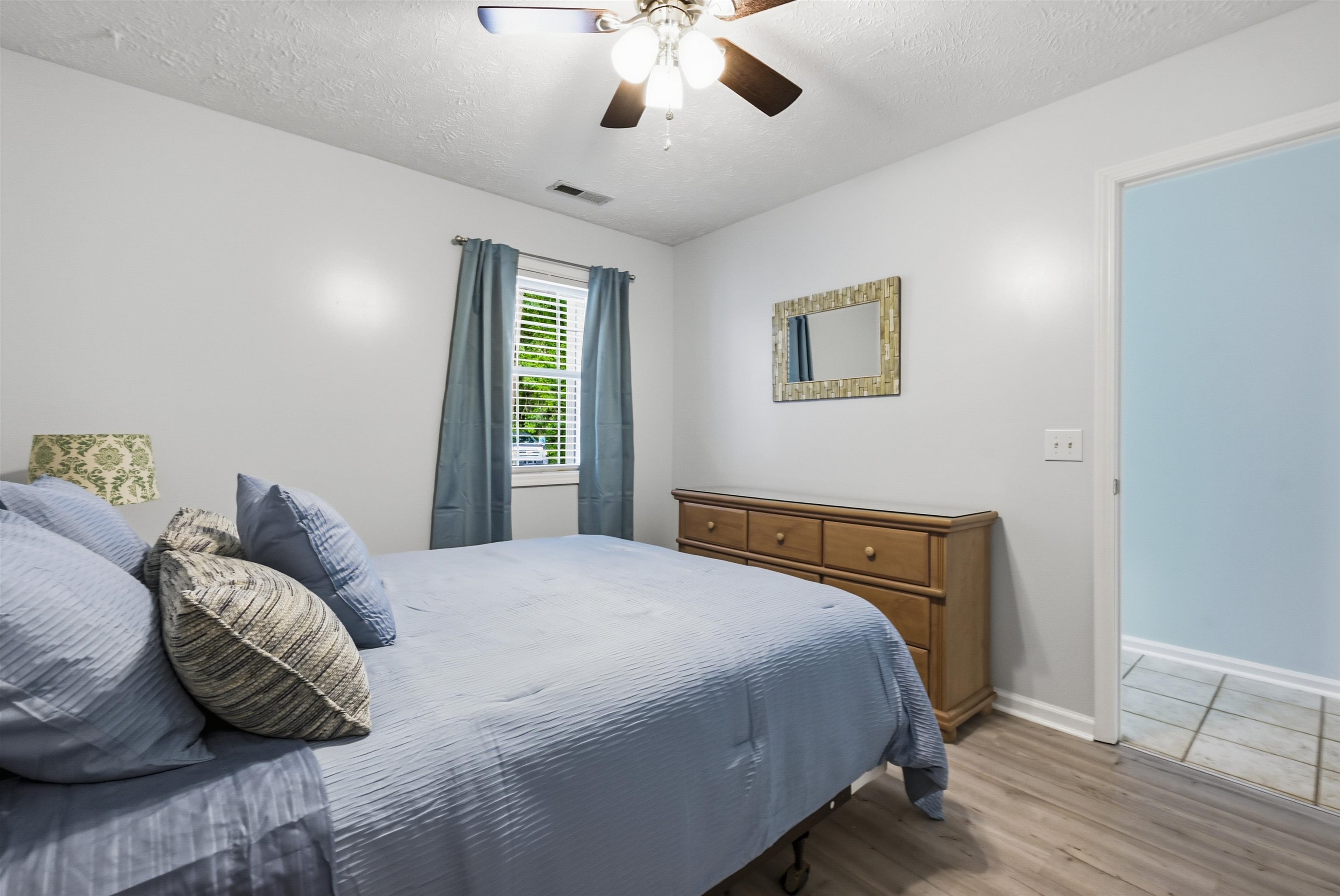 573 Blue River Ct. Property Photo 8