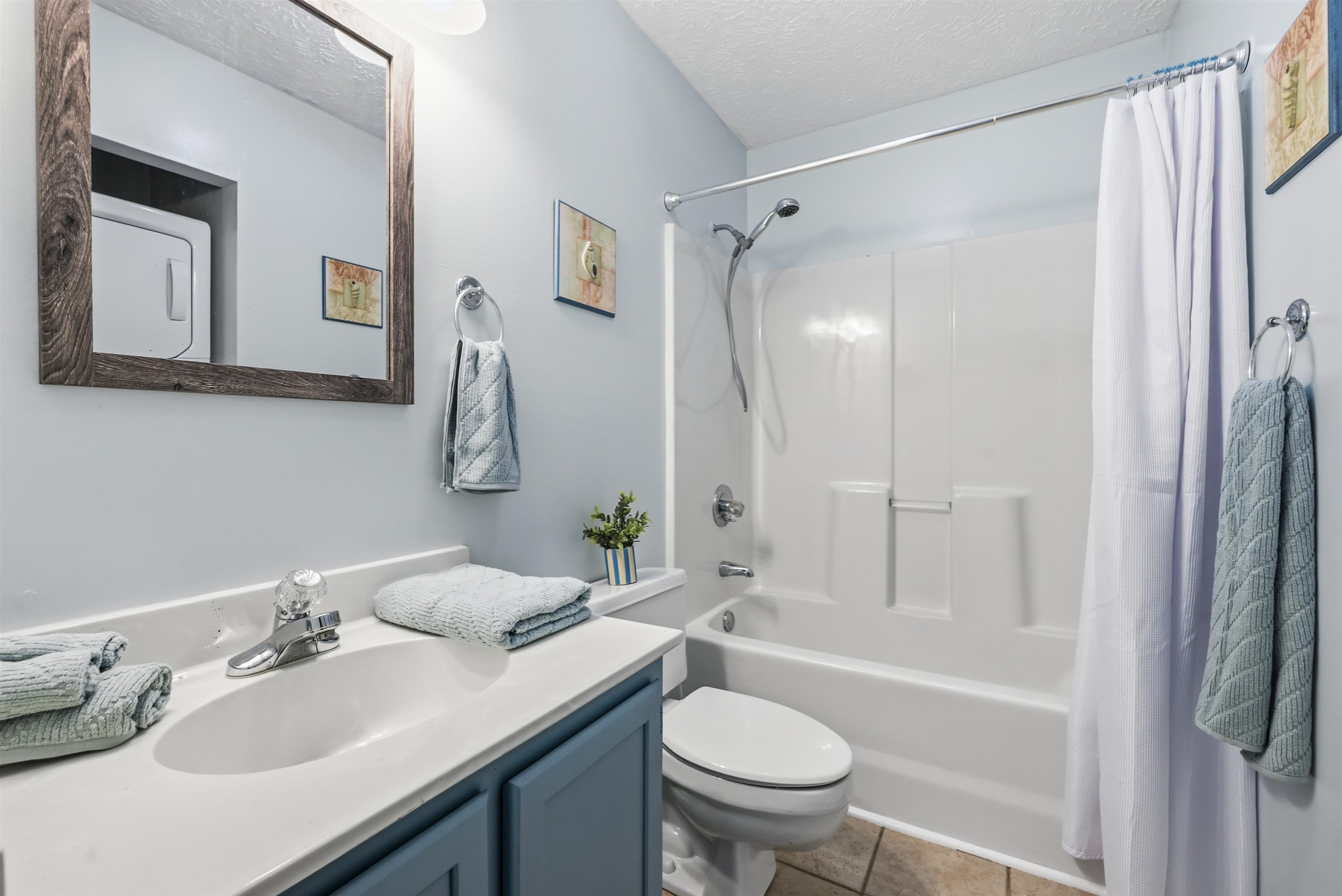 573 Blue River Ct. Property Photo 10