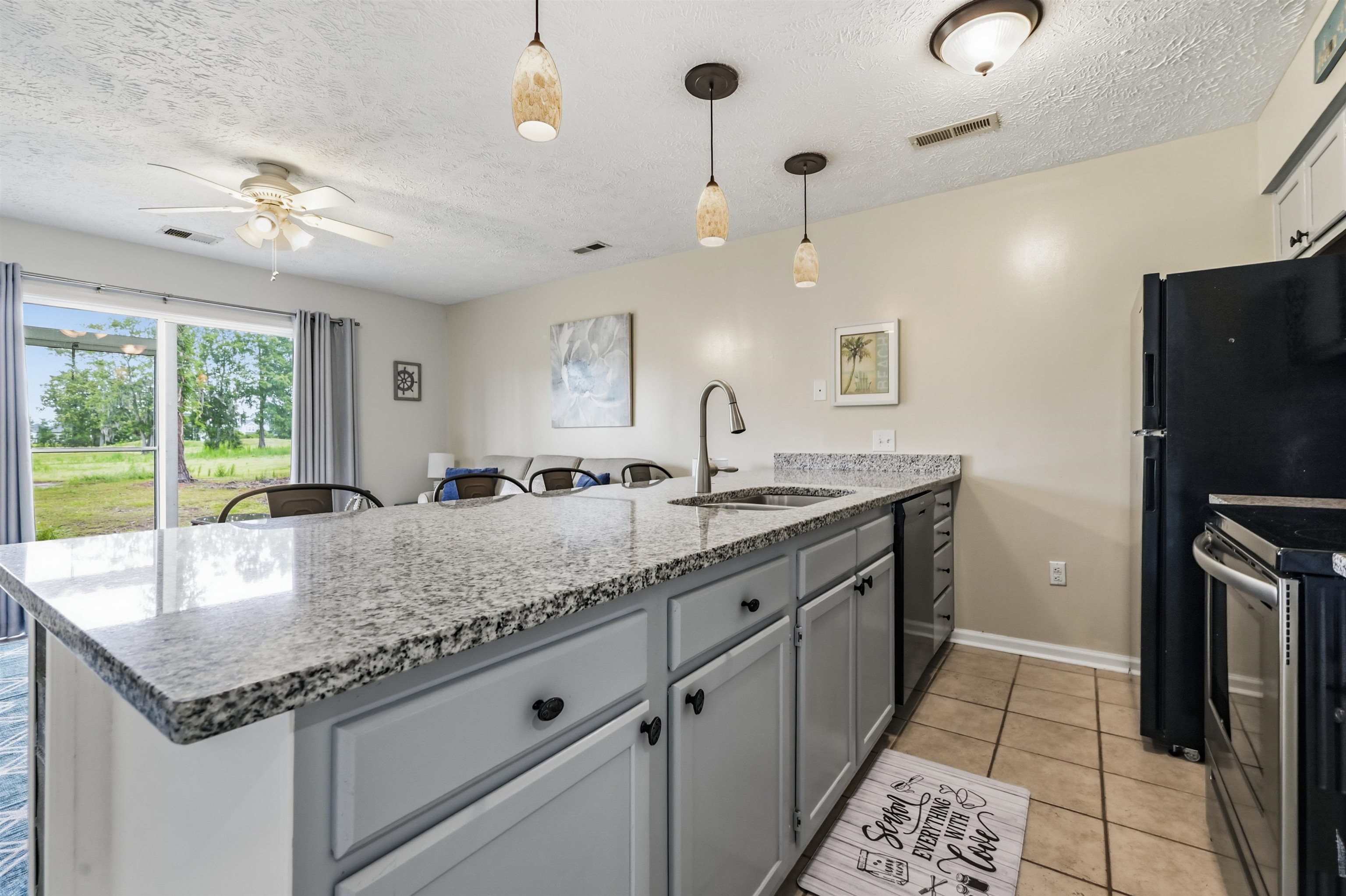 573 Blue River Ct. Property Photo 13