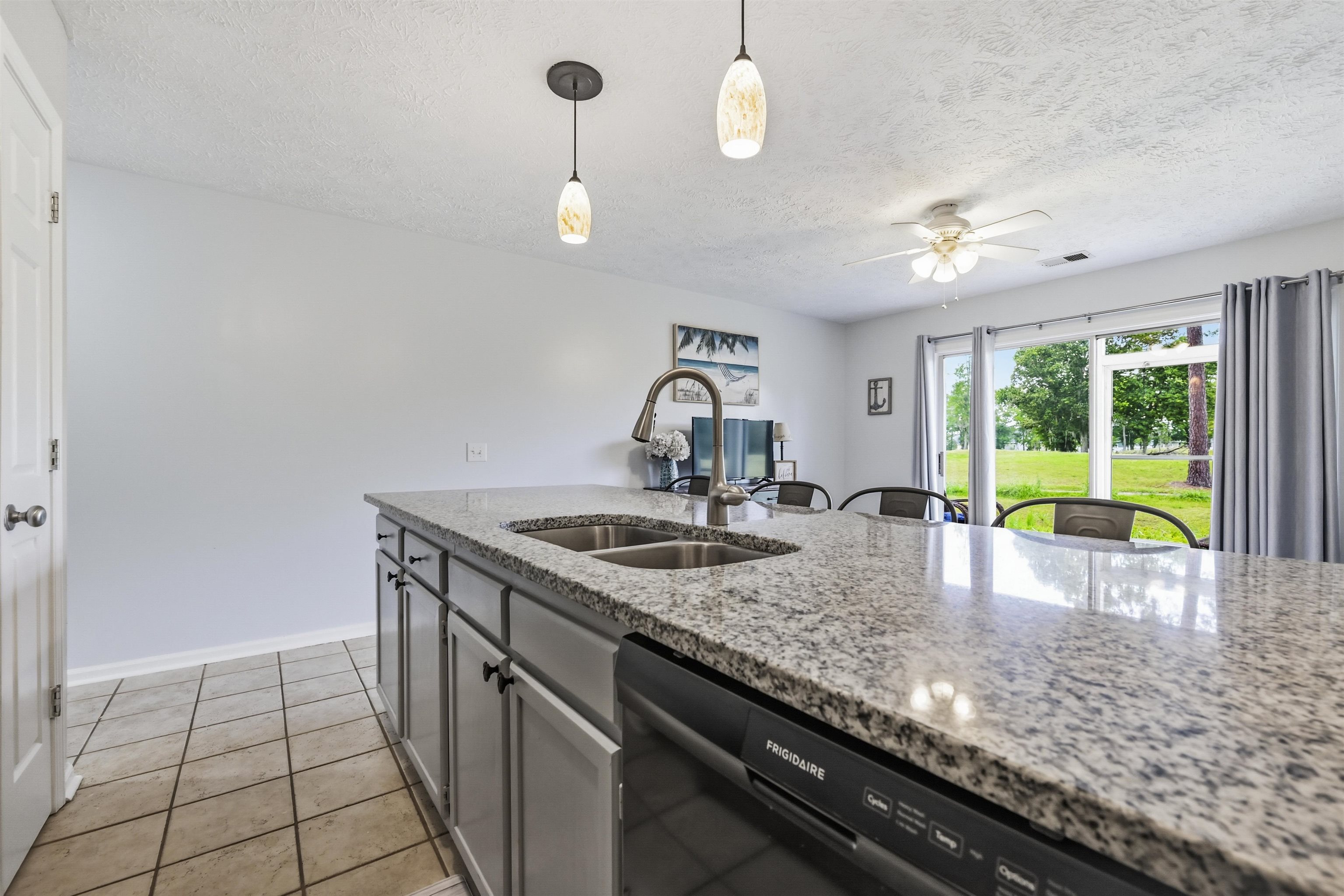 573 Blue River Ct. Property Photo 16