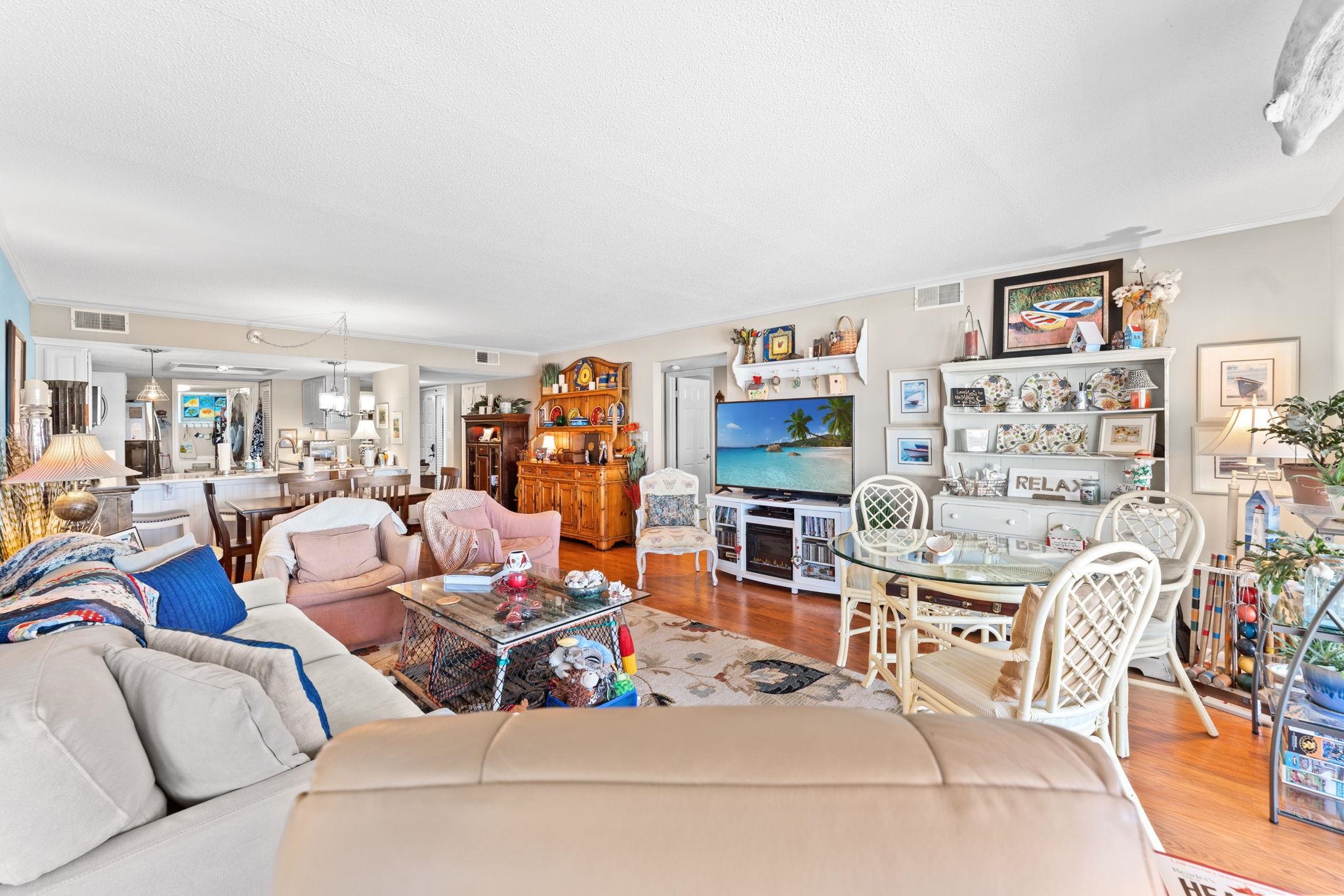 4440 Nassau Ct. Property Photo 6