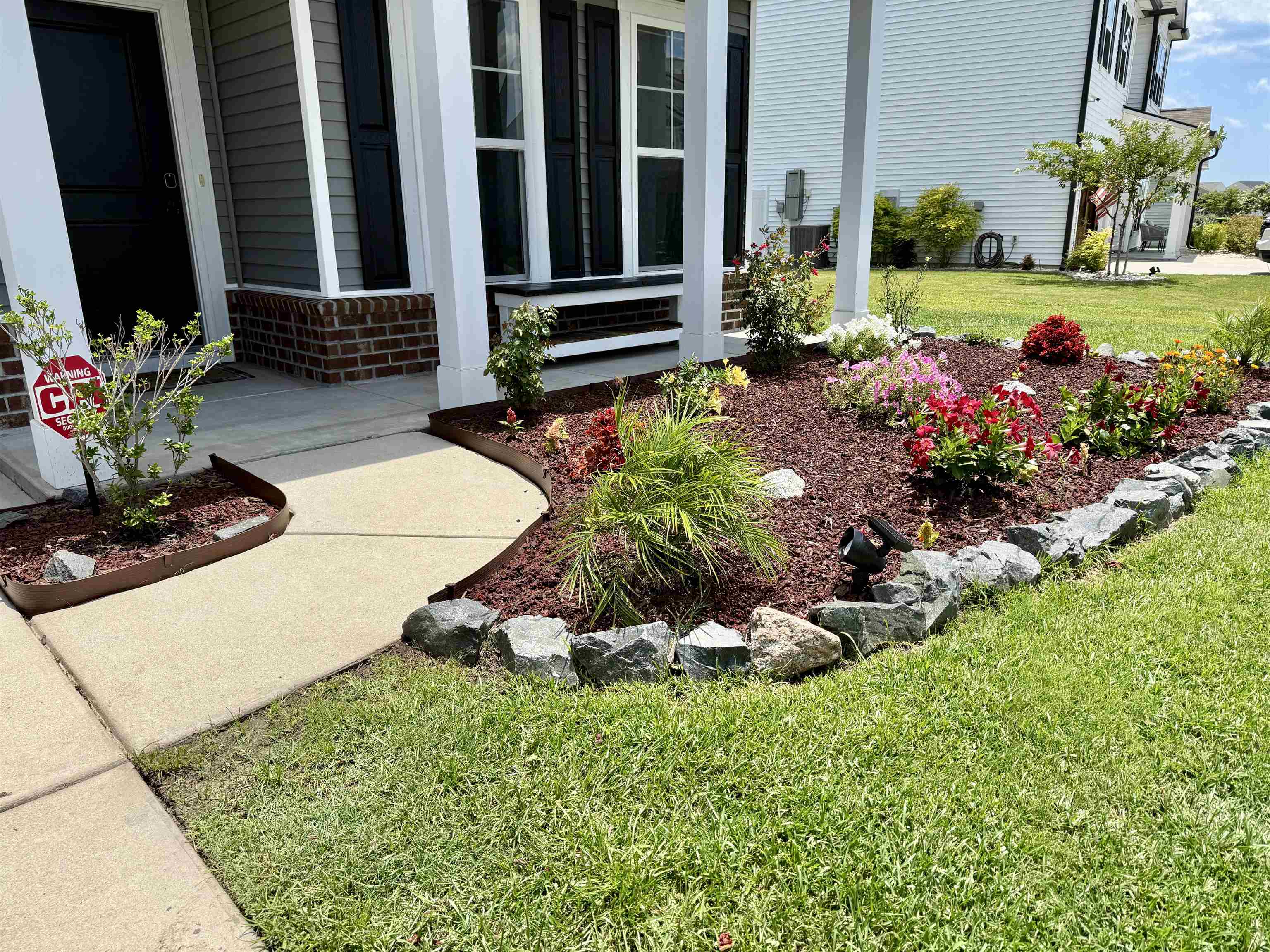 1684 Villena Dr. Property Photo 4