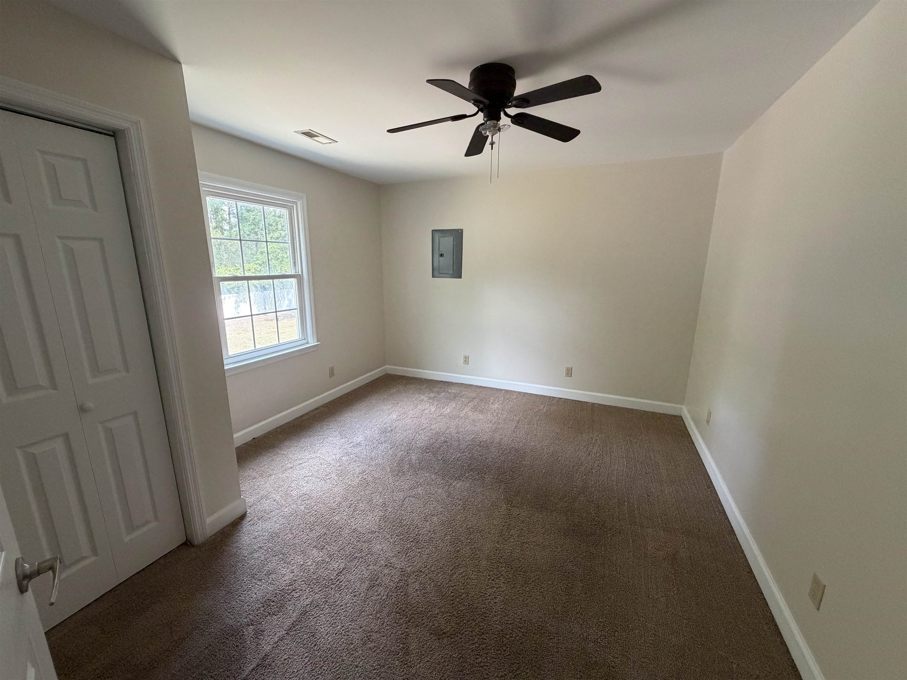 609 S Beech Ave. Property Photo 17