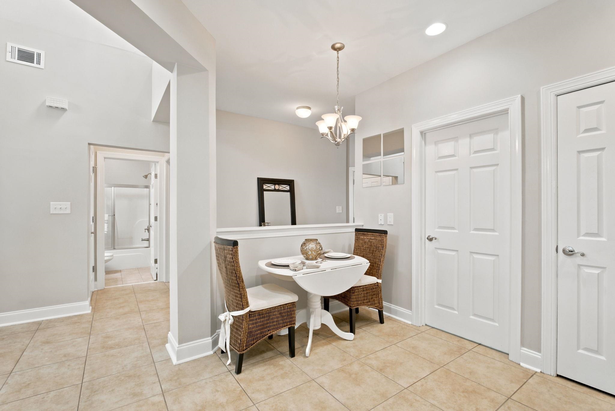 4488 Girvan Dr. Property Photo 10