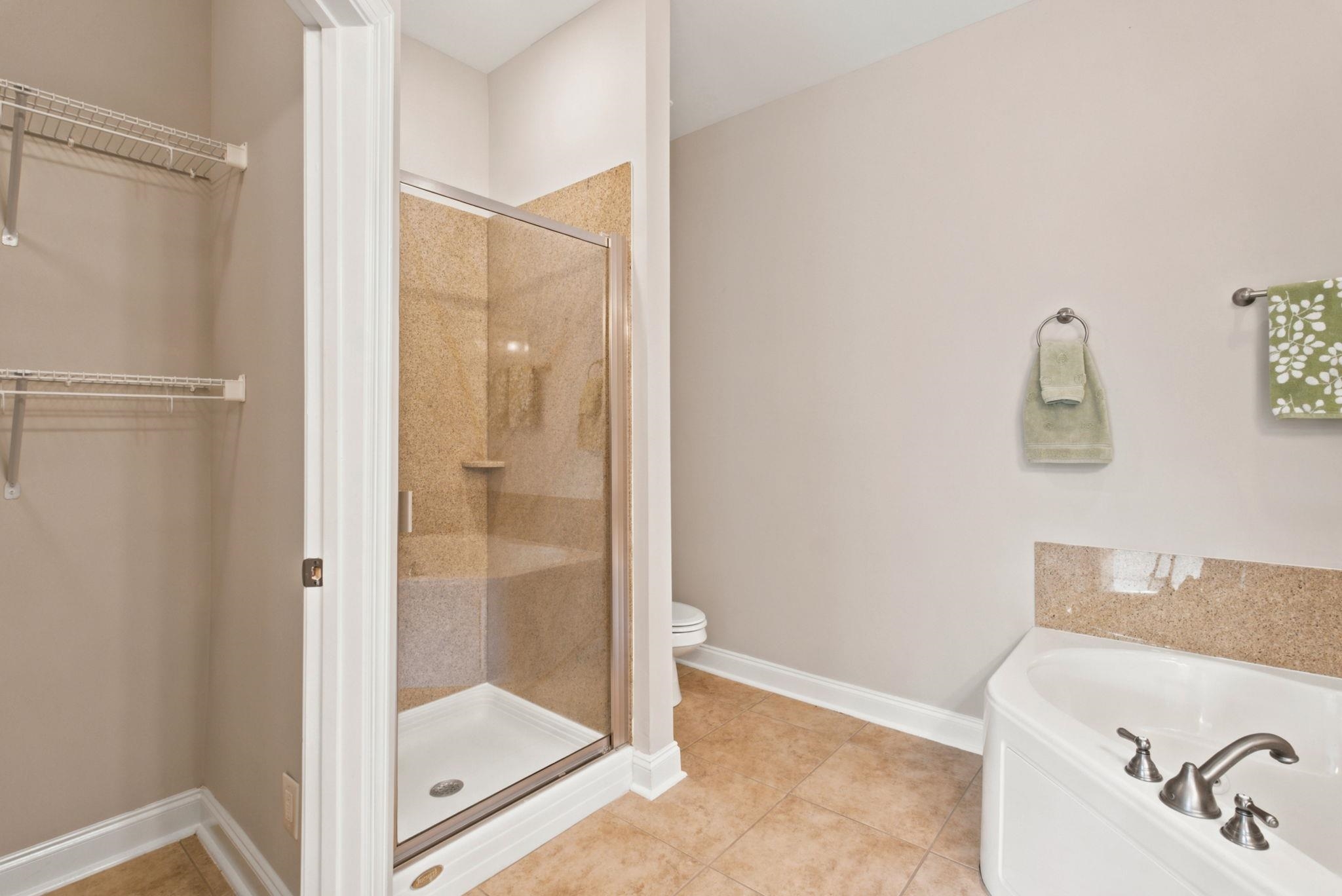 4488 Girvan Dr. Property Photo 26