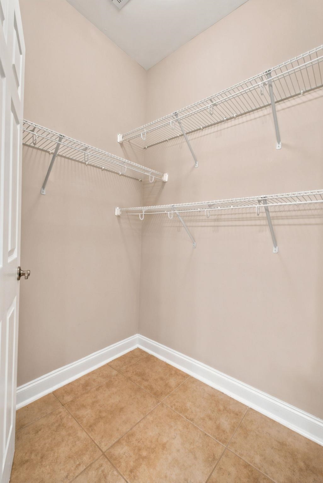 4488 Girvan Dr. Property Photo 29
