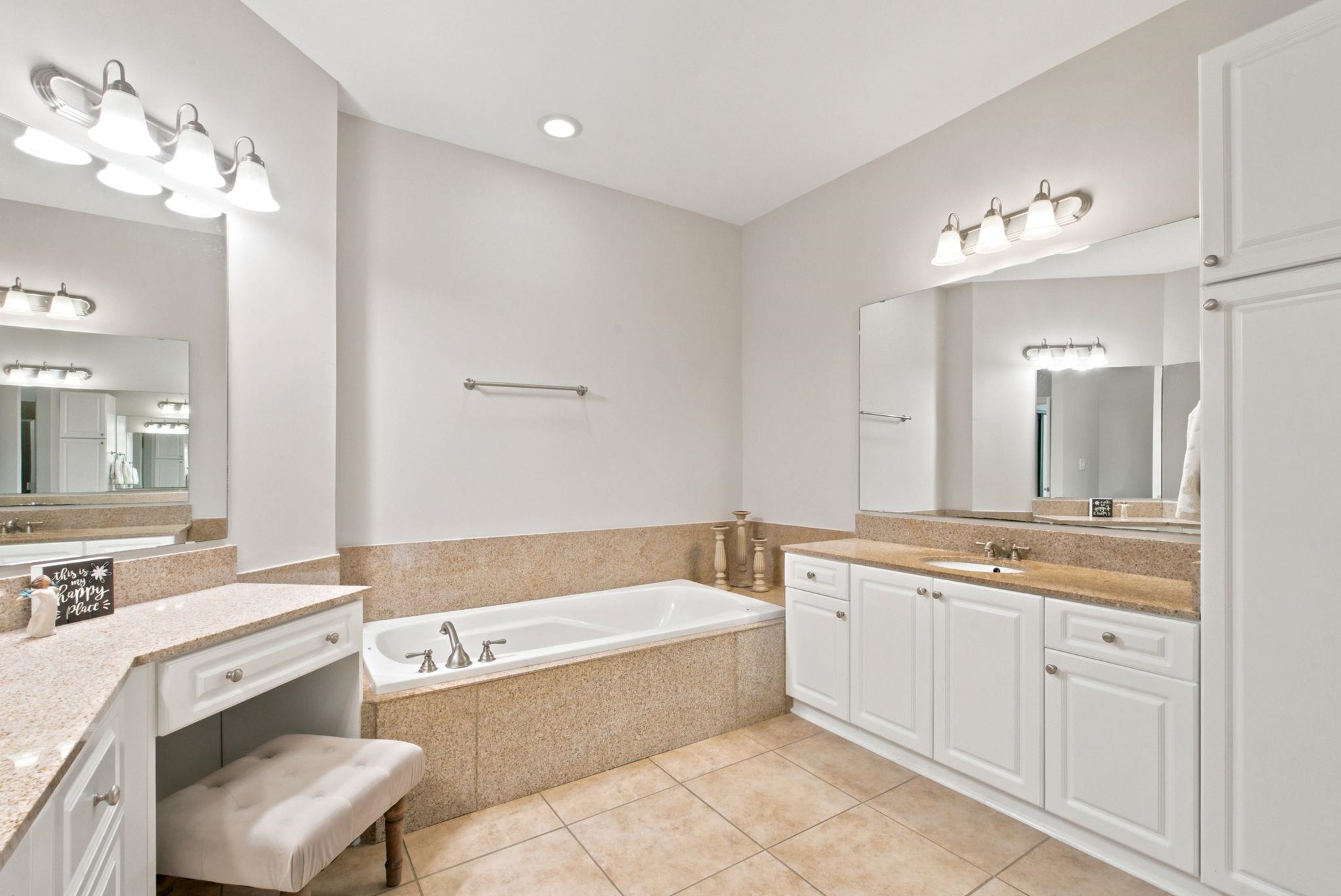 4488 Girvan Dr. Property Photo 35