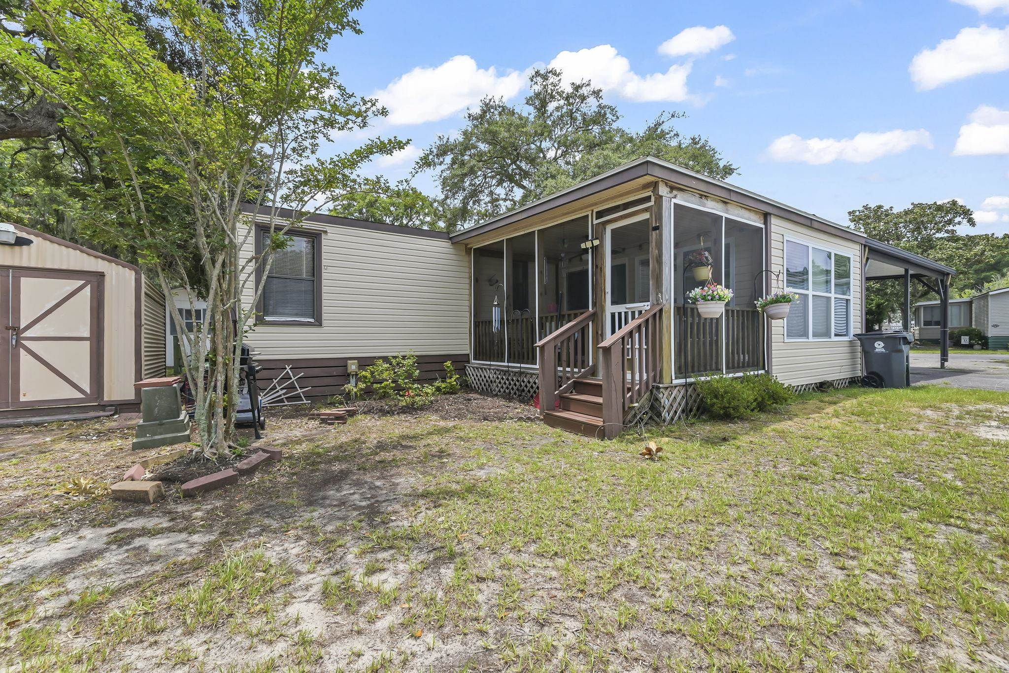 145 Ridgeway Loop Property Photo 2