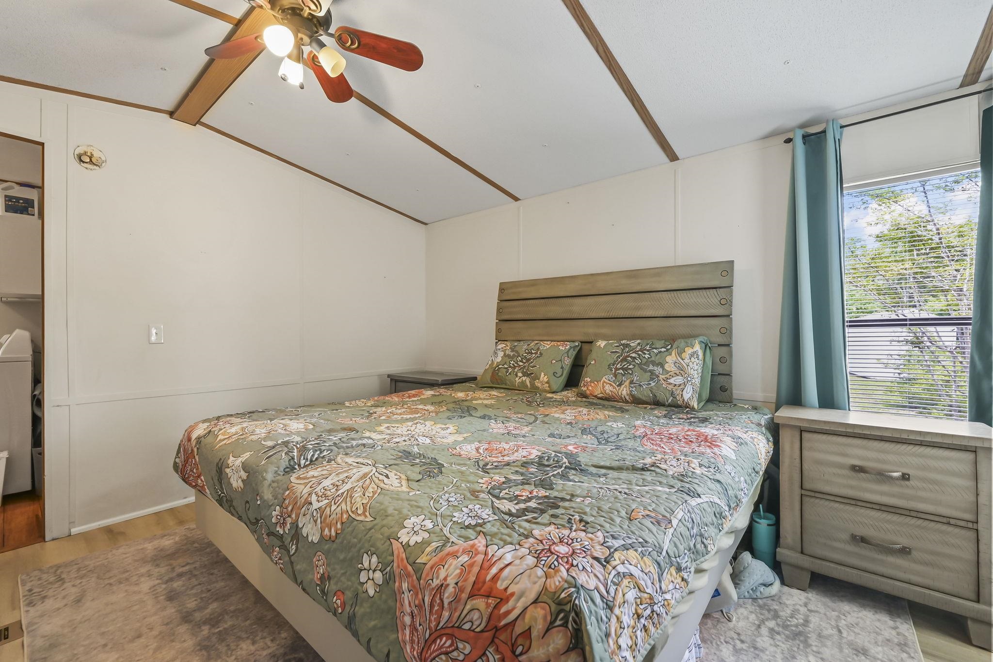 145 Ridgeway Loop Property Photo 14