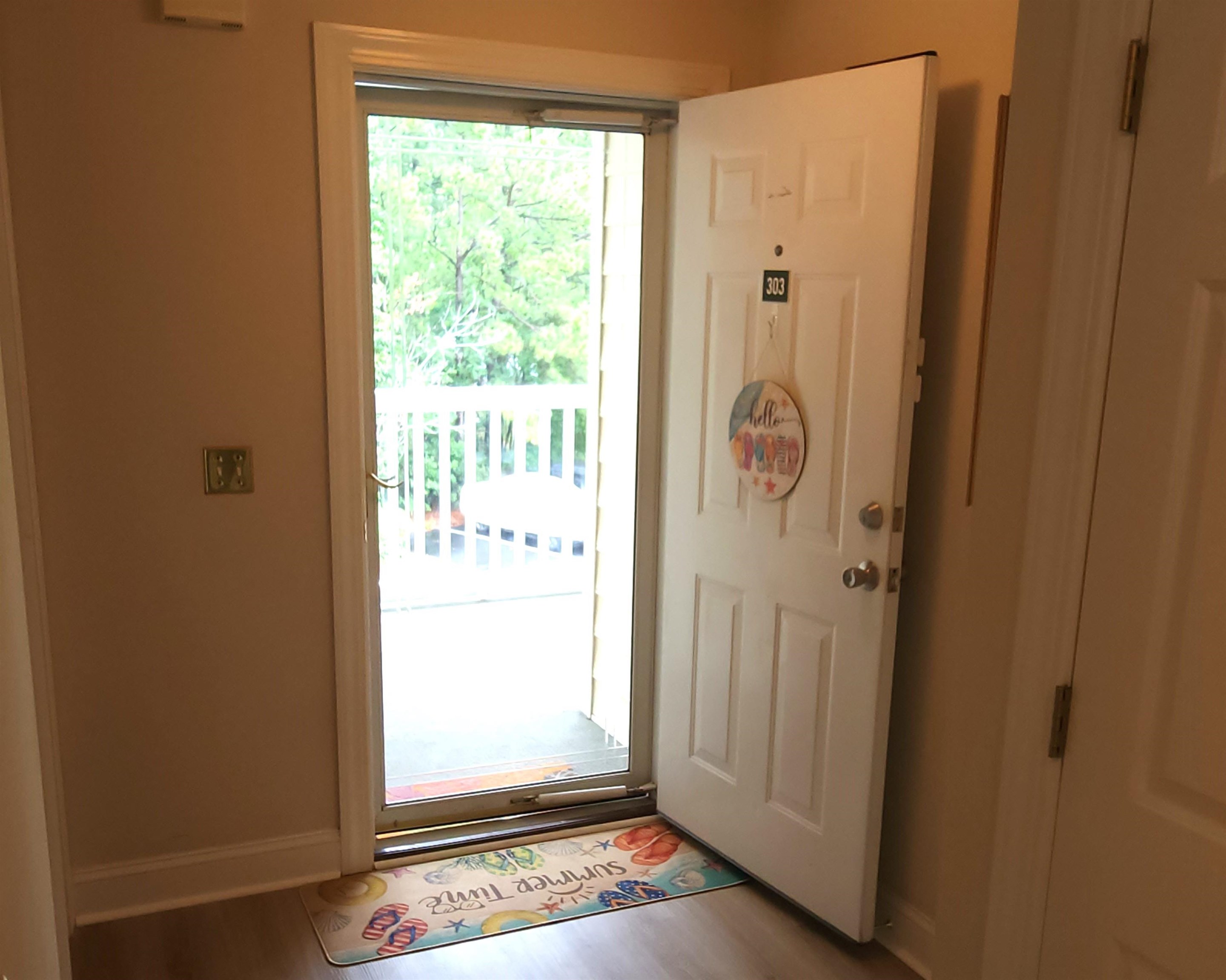 627 Woodmoor Circle Property Photo 3