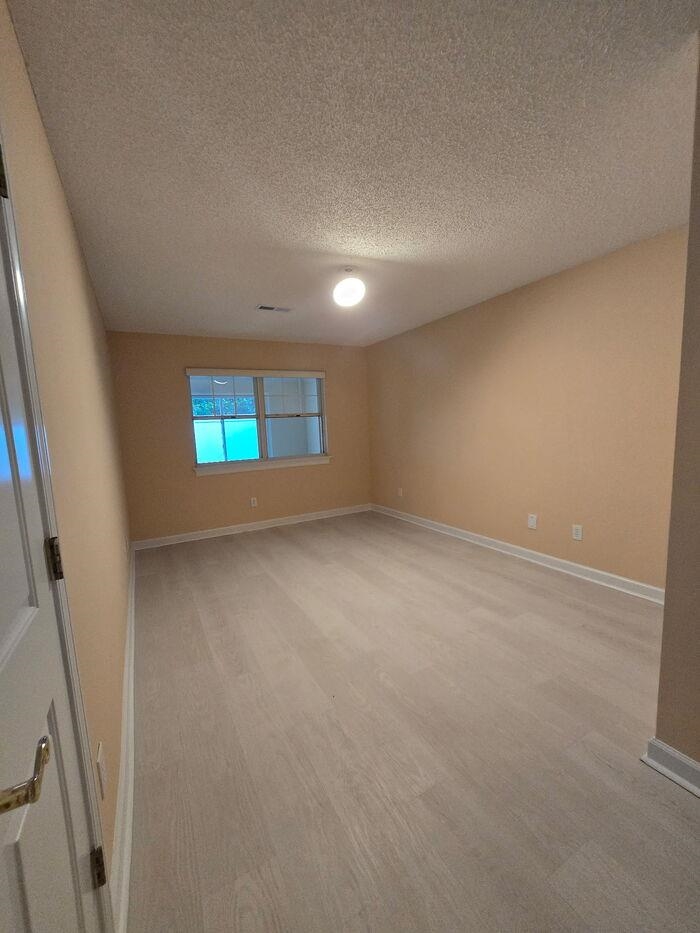 1328 Waterway Dr. Property Photo 8