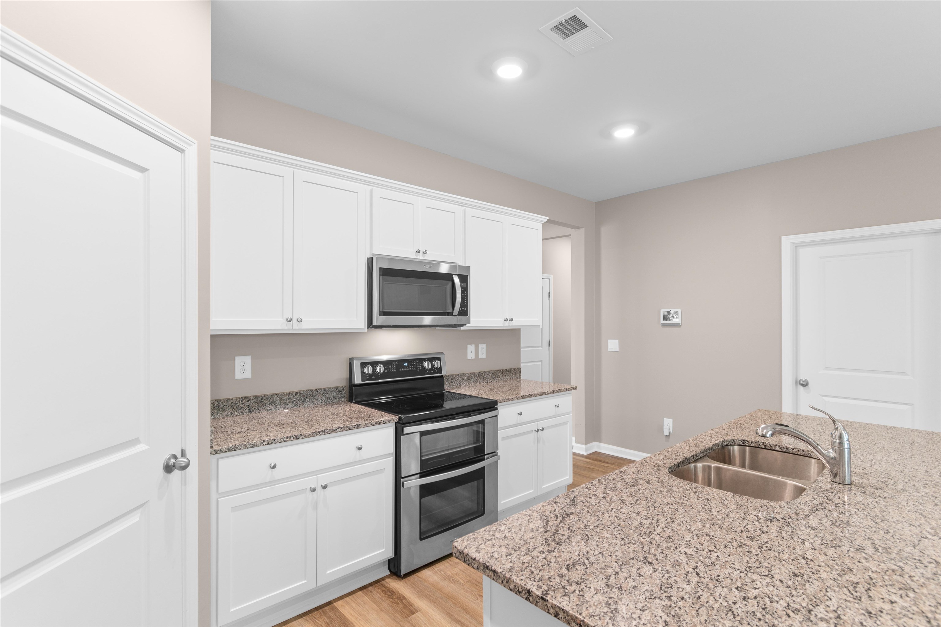 1102 Black Lake Way Property Photo 10