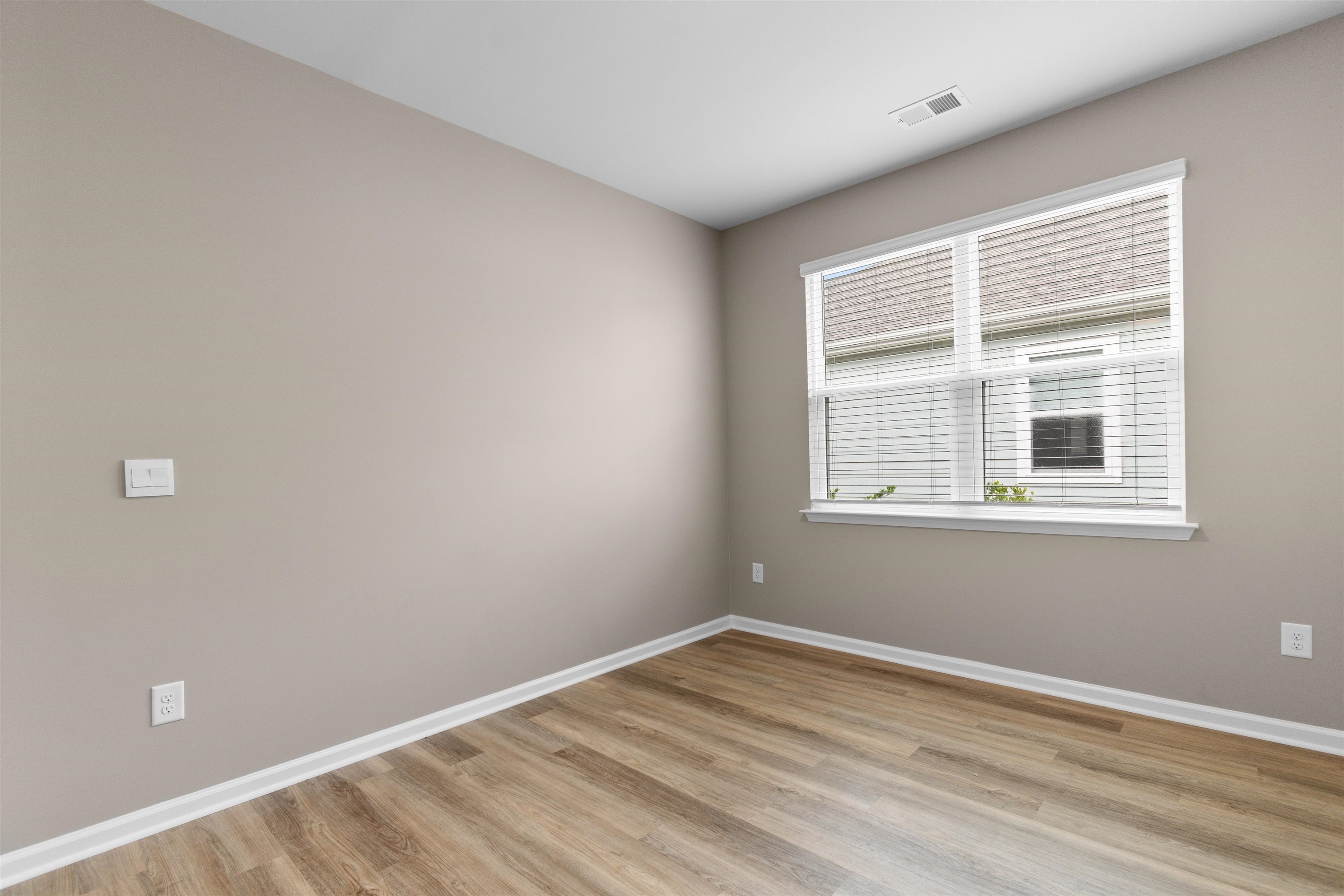 1102 Black Lake Way Property Photo 17