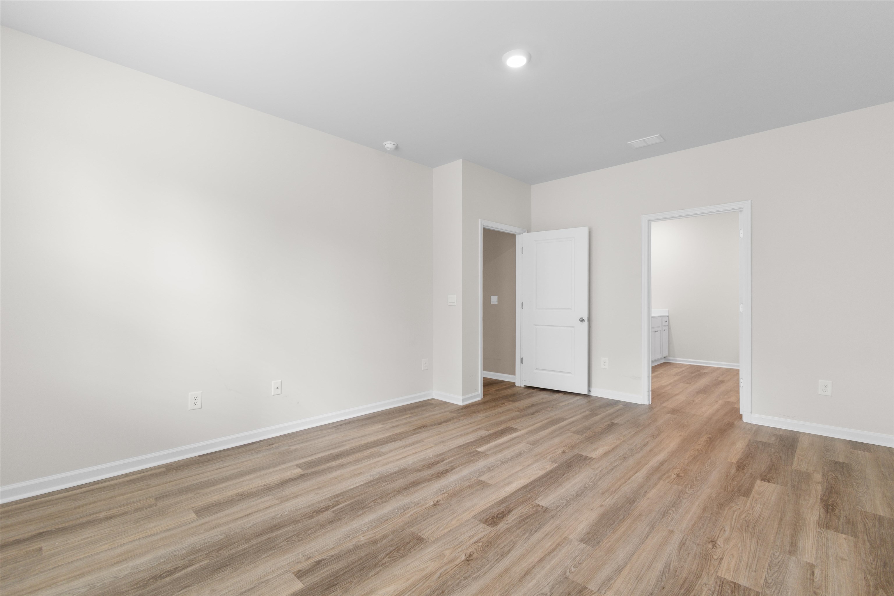 1102 Black Lake Way Property Photo 20