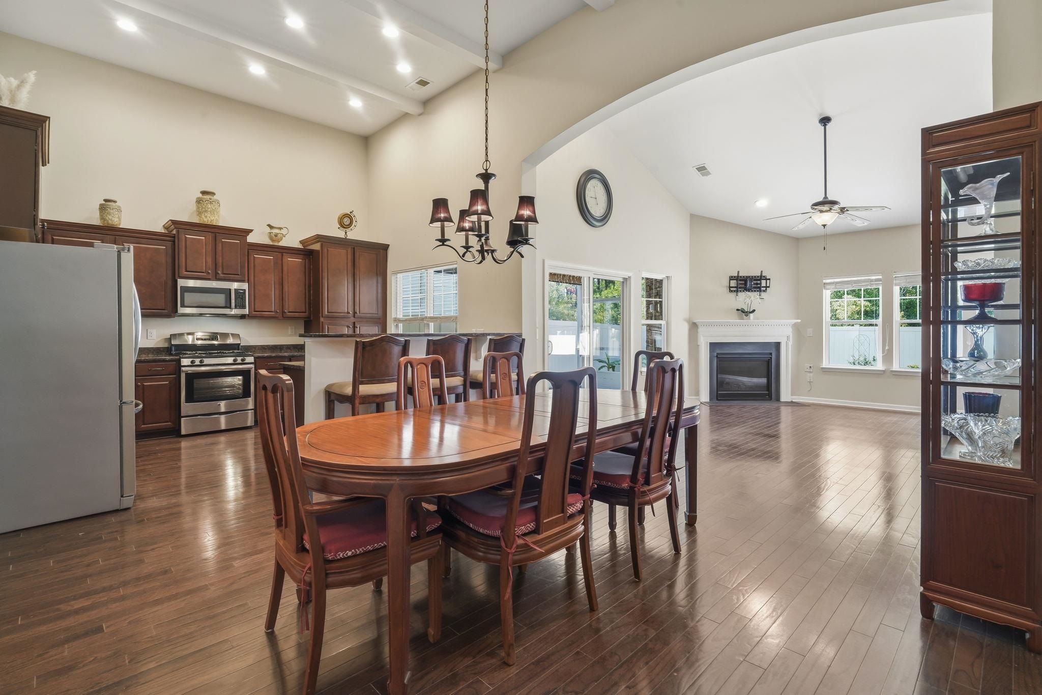 3664 White Wing Circle Property Photo 6