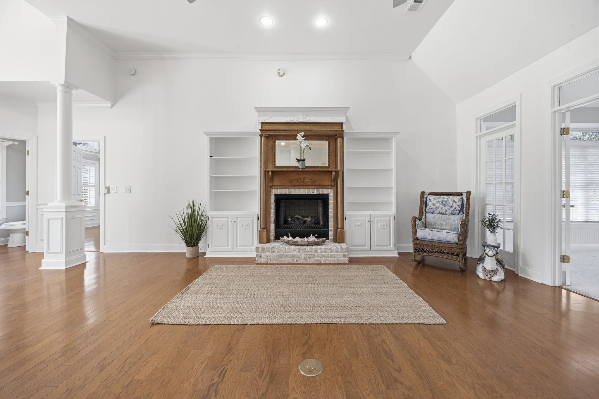 4464 Firethorne Dr. Property Photo 10