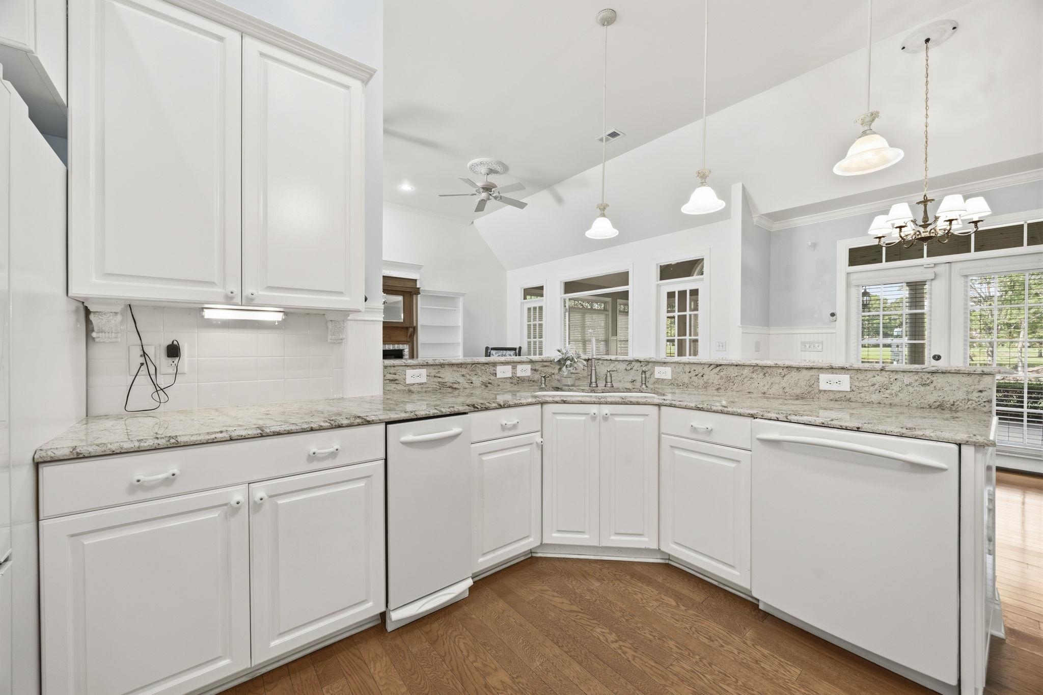 4464 Firethorne Dr. Property Photo 24