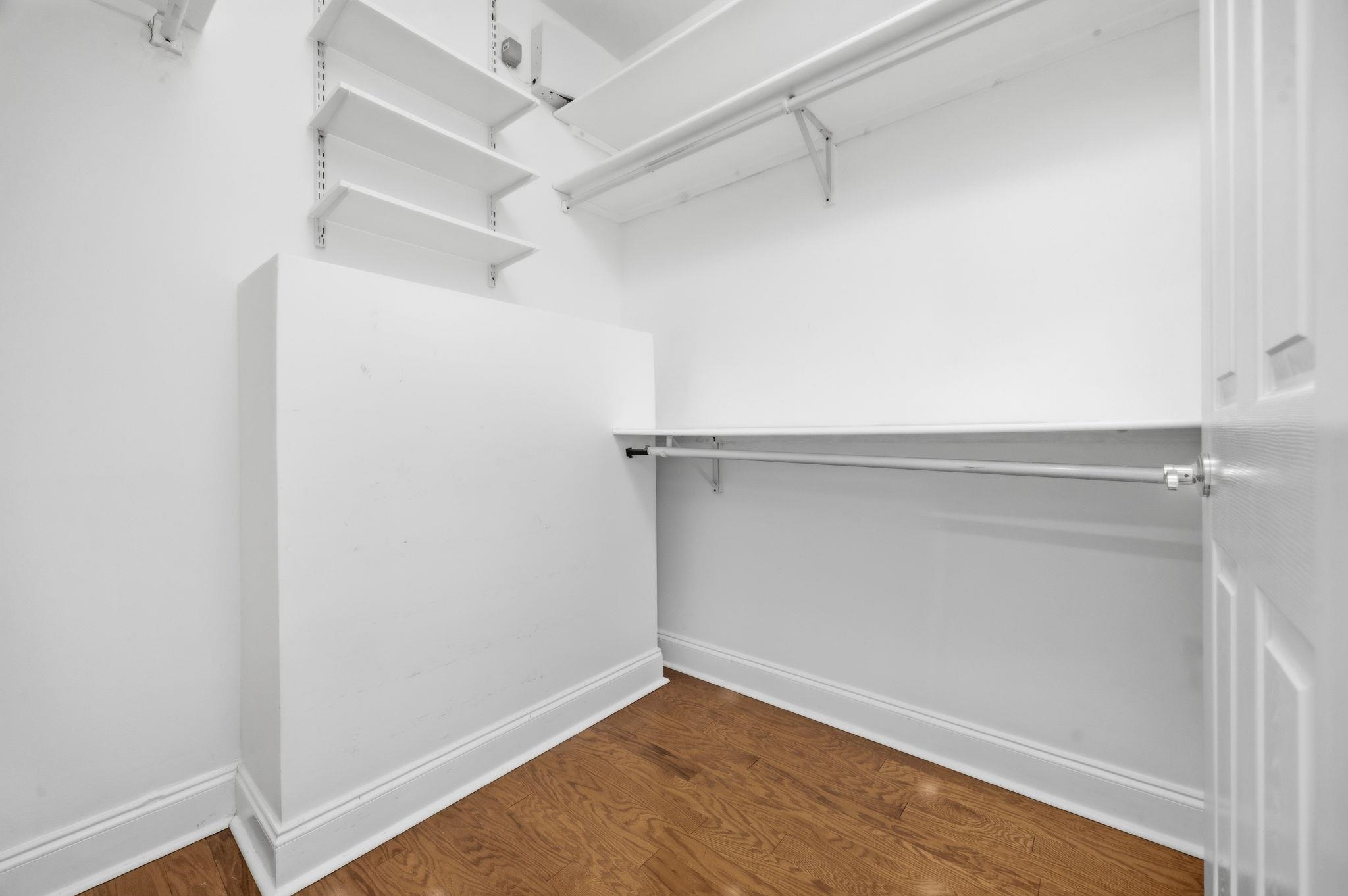 4464 Firethorne Dr. Property Photo 35