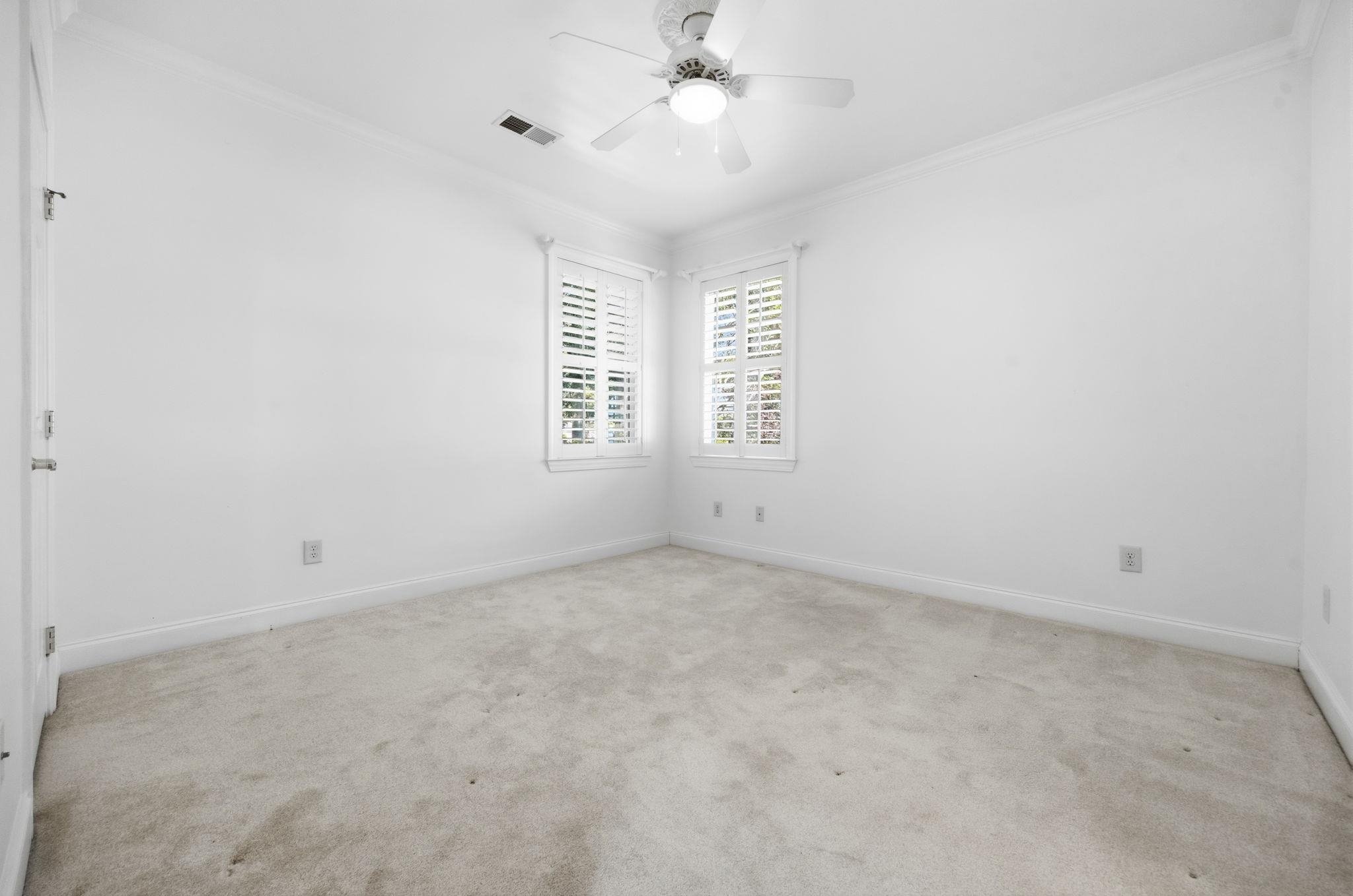 4464 Firethorne Dr. Property Photo 36