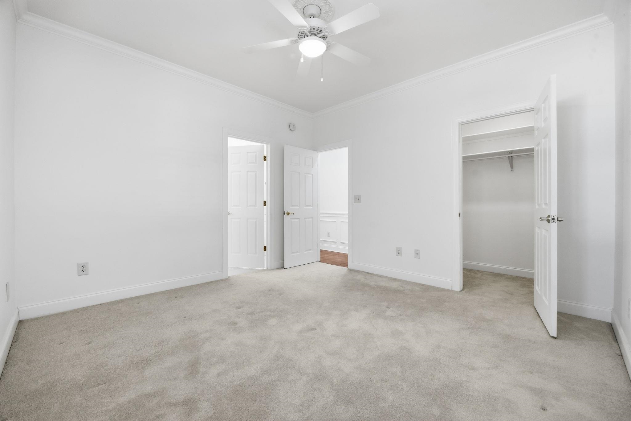 4464 Firethorne Dr. Property Photo 37