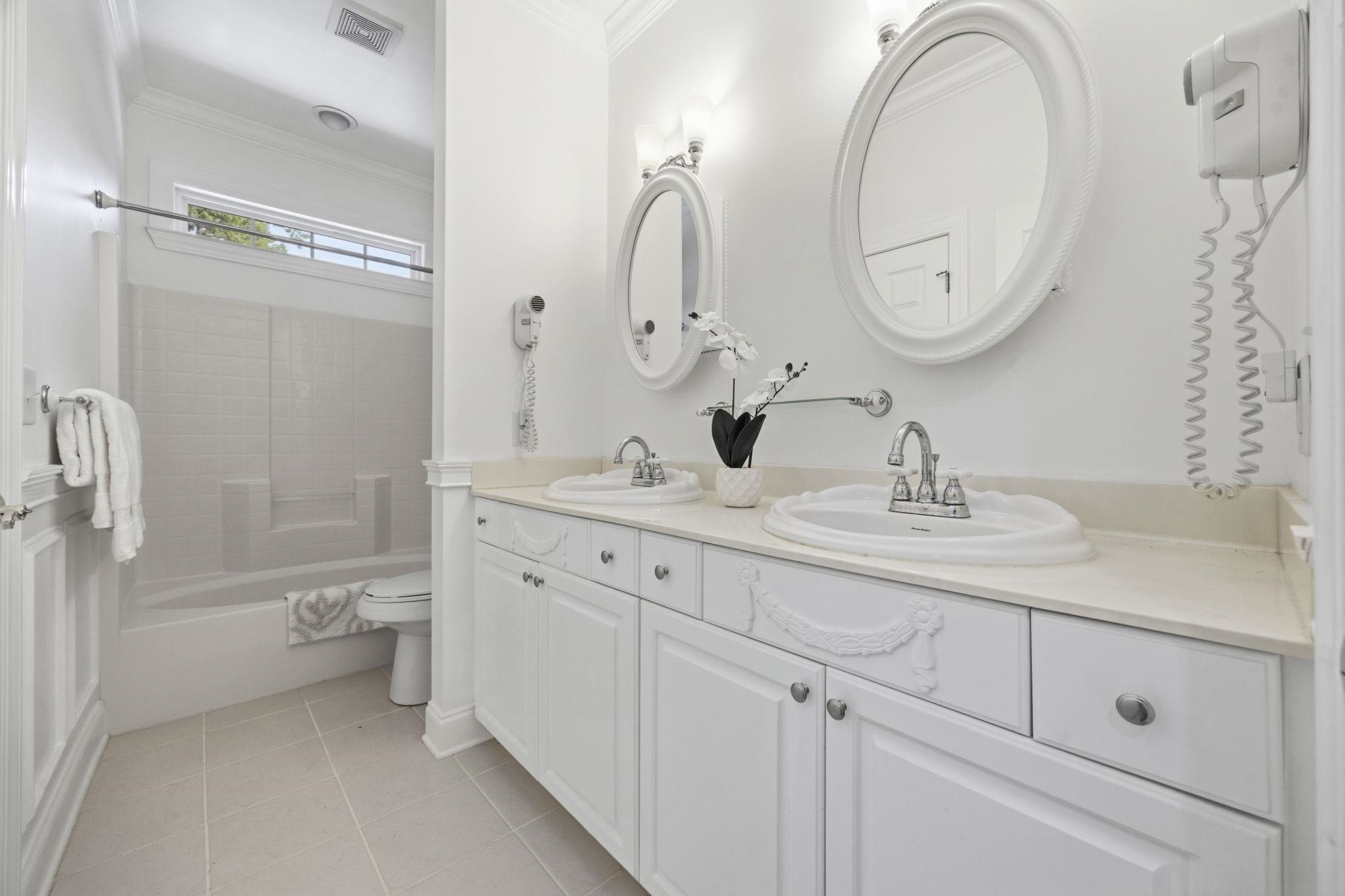 4464 Firethorne Dr. Property Photo 38