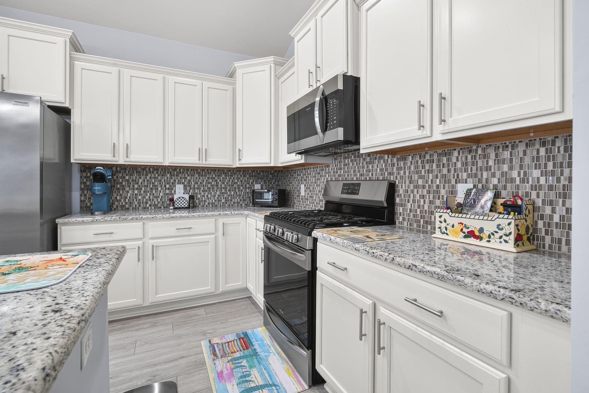 1450 Parish Way Property Photo 9