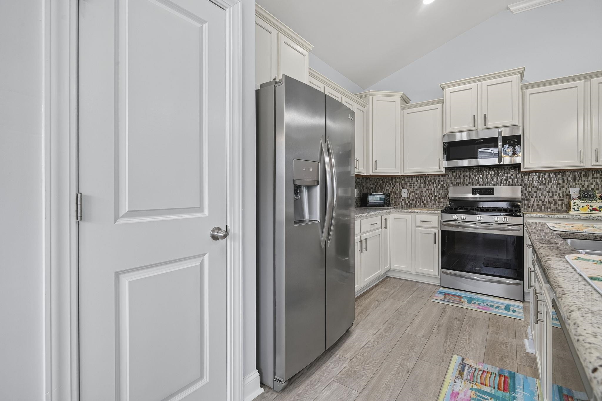 1450 Parish Way Property Photo 15