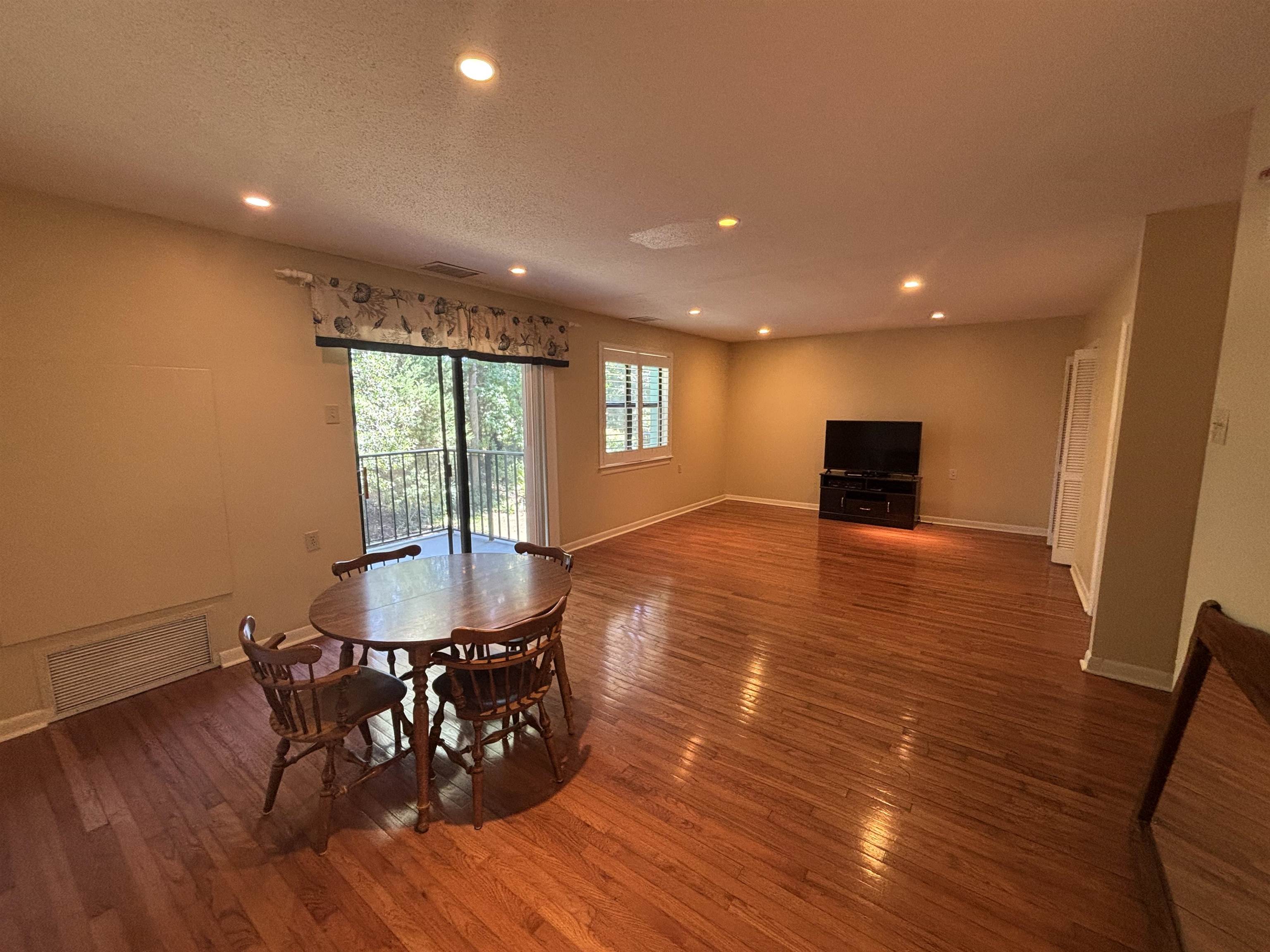 5001 Little River Rd. Property Photo 4