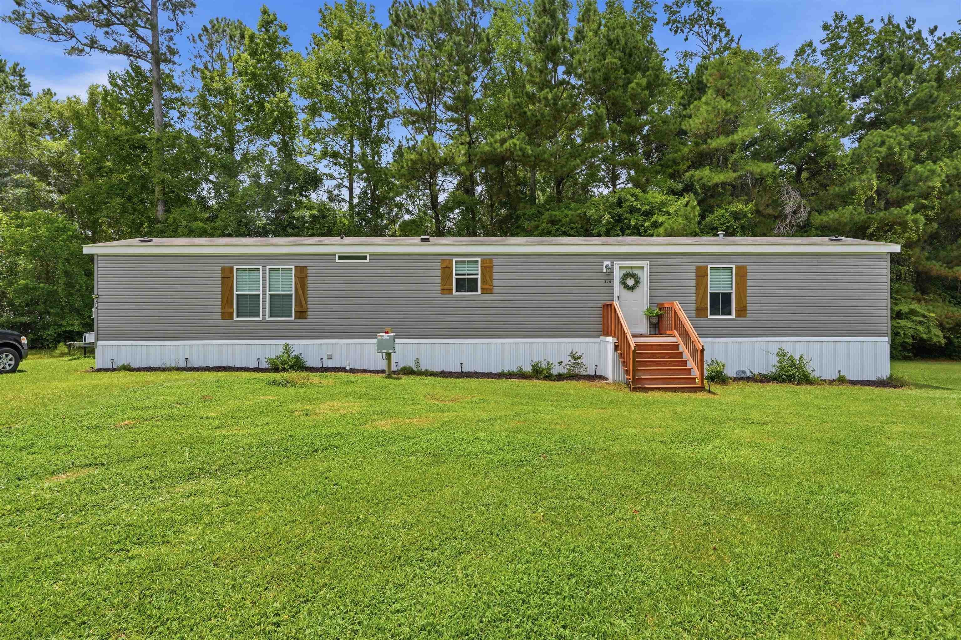 370 Edison Circle Property Photo 1