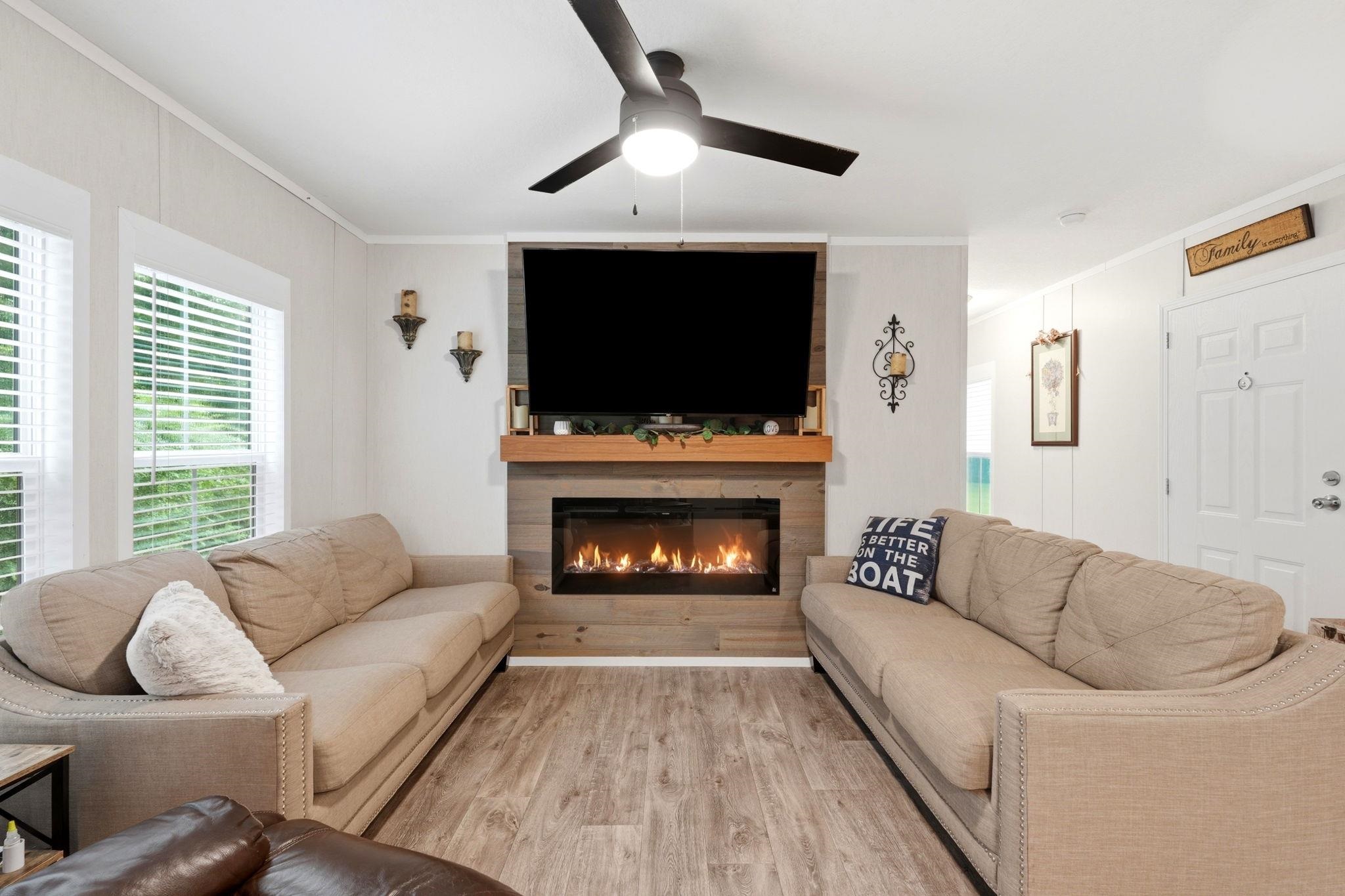 370 Edison Circle Property Photo 18