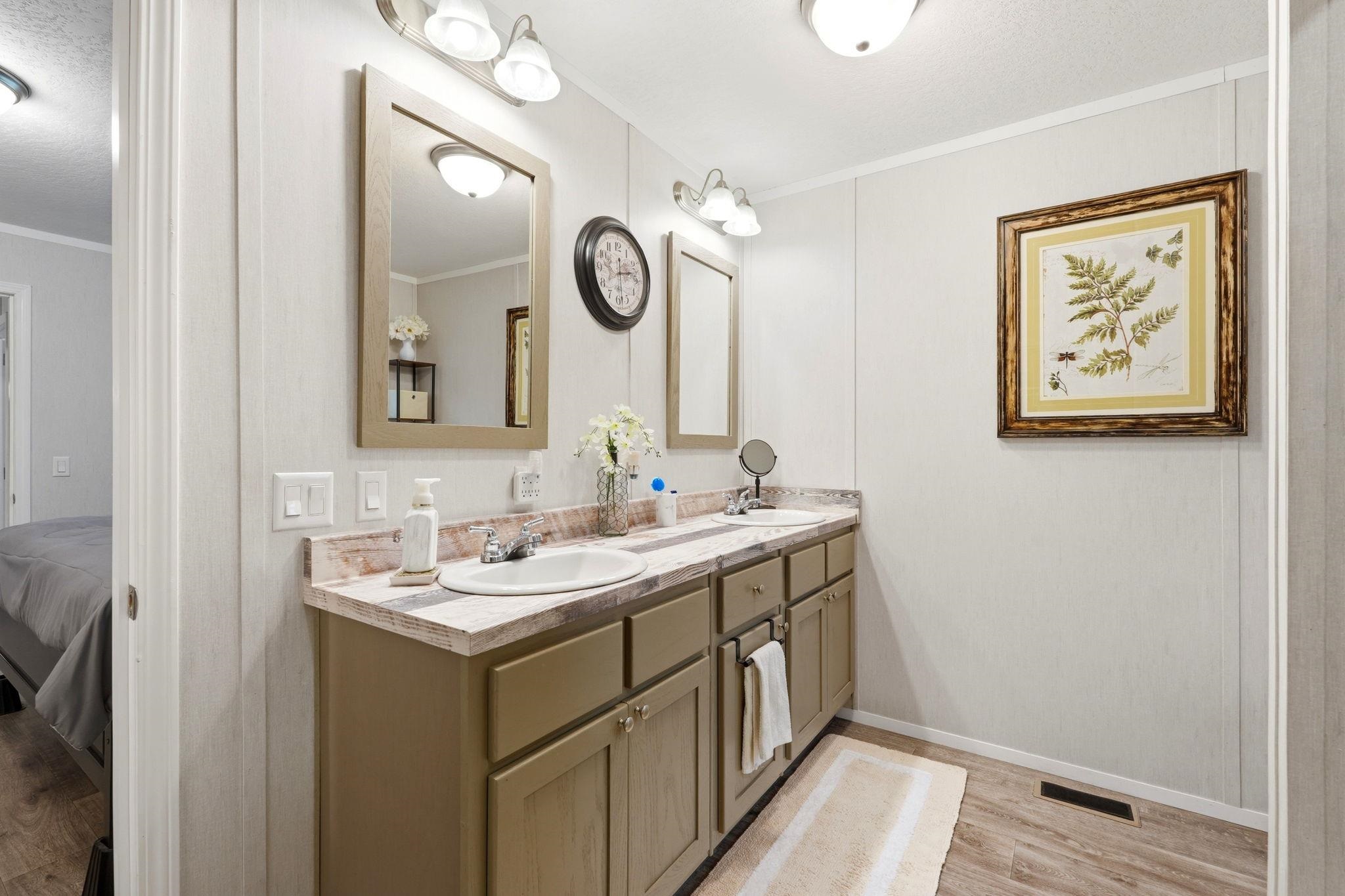 370 Edison Circle Property Photo 29