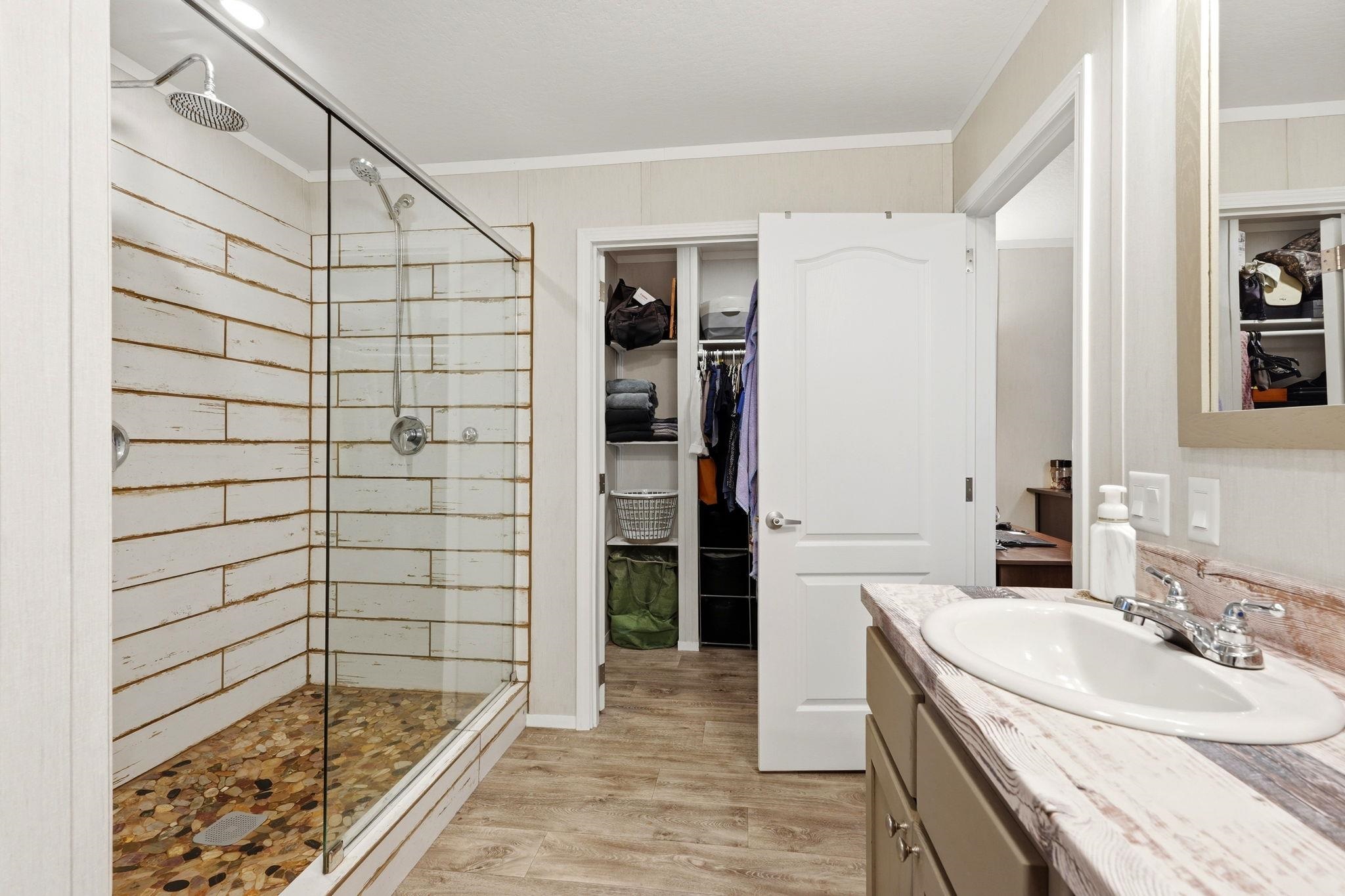 370 Edison Circle Property Photo 31
