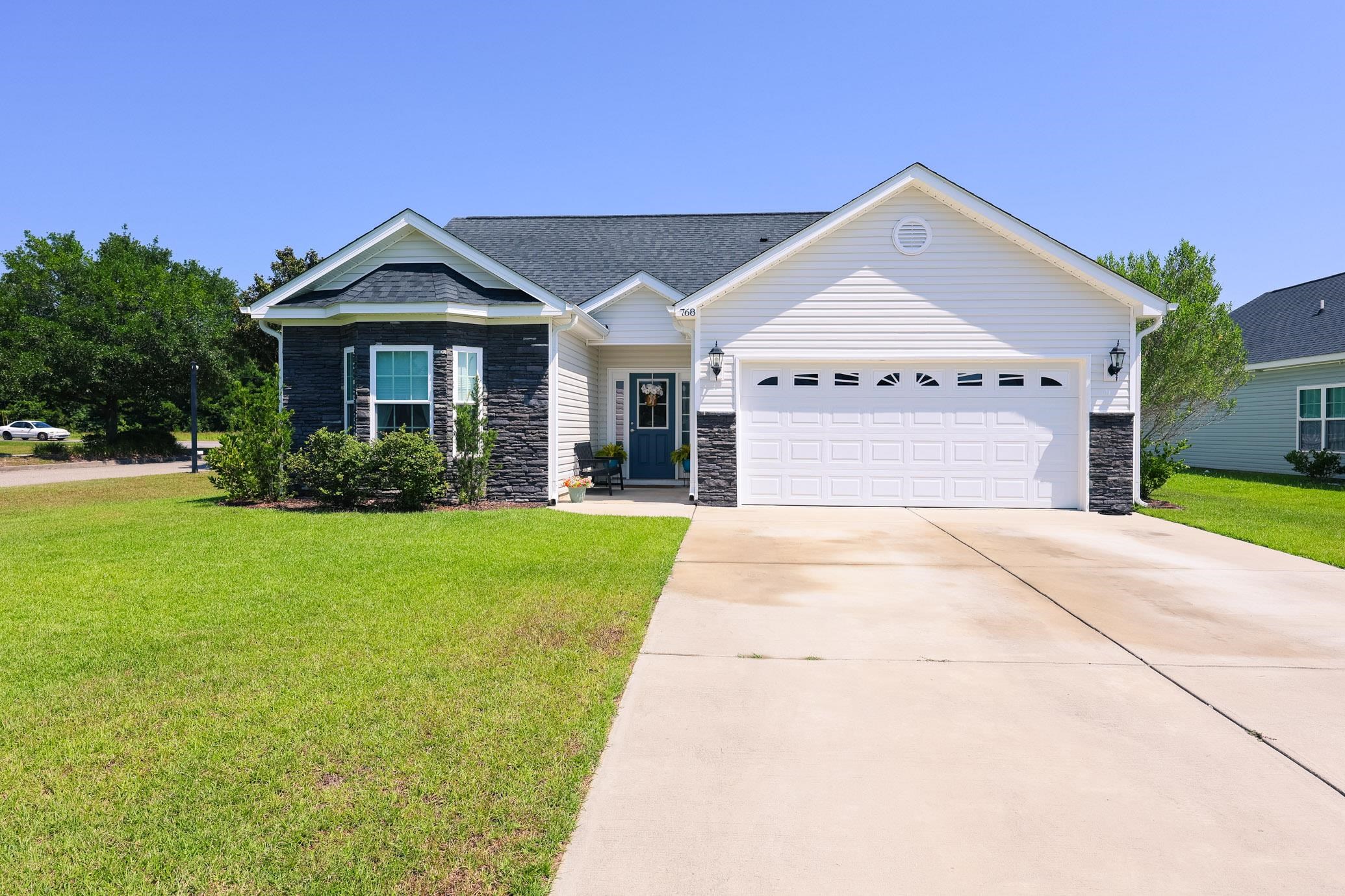 768 Hobonny Loop Property Photo 1