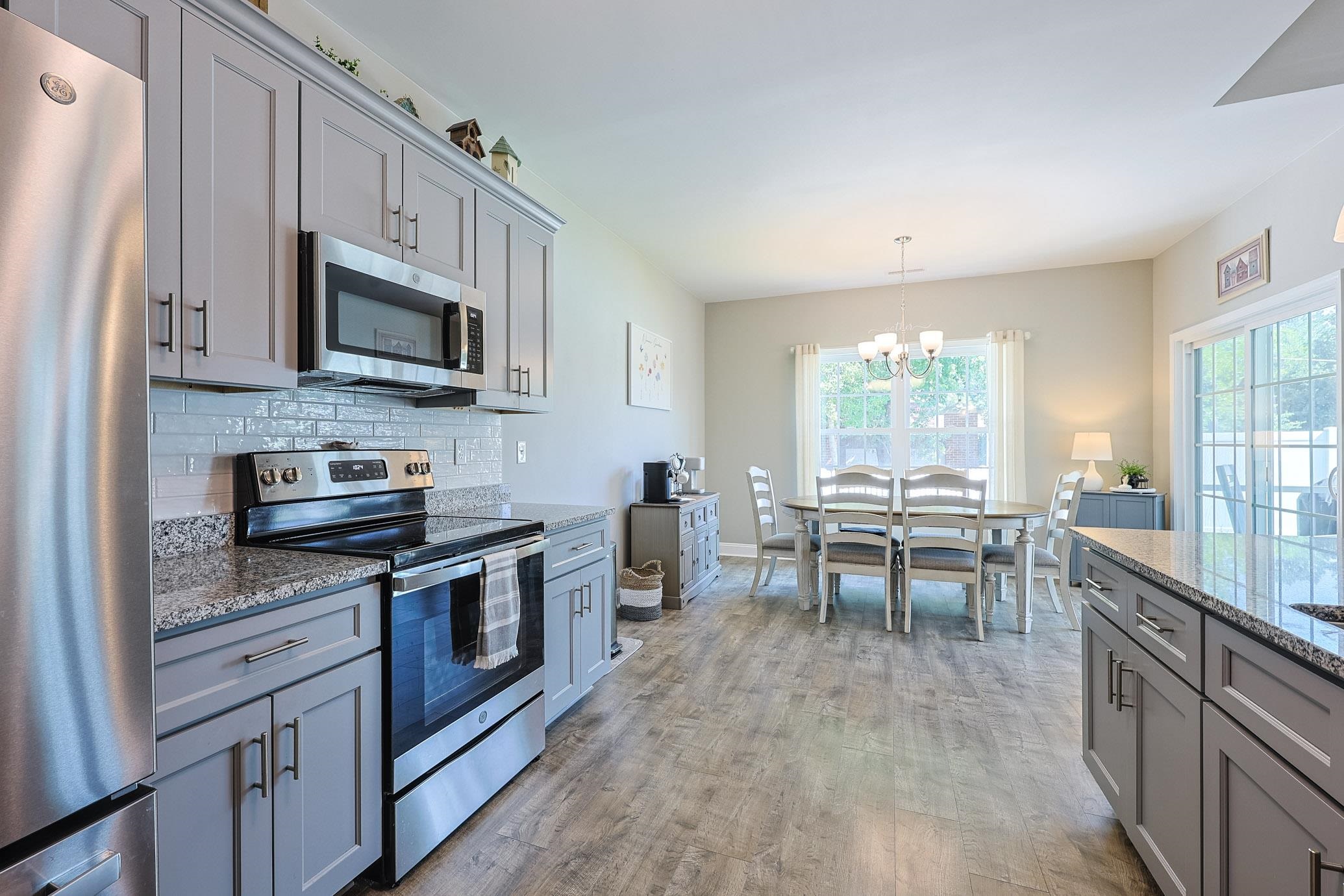768 Hobonny Loop Property Photo 6