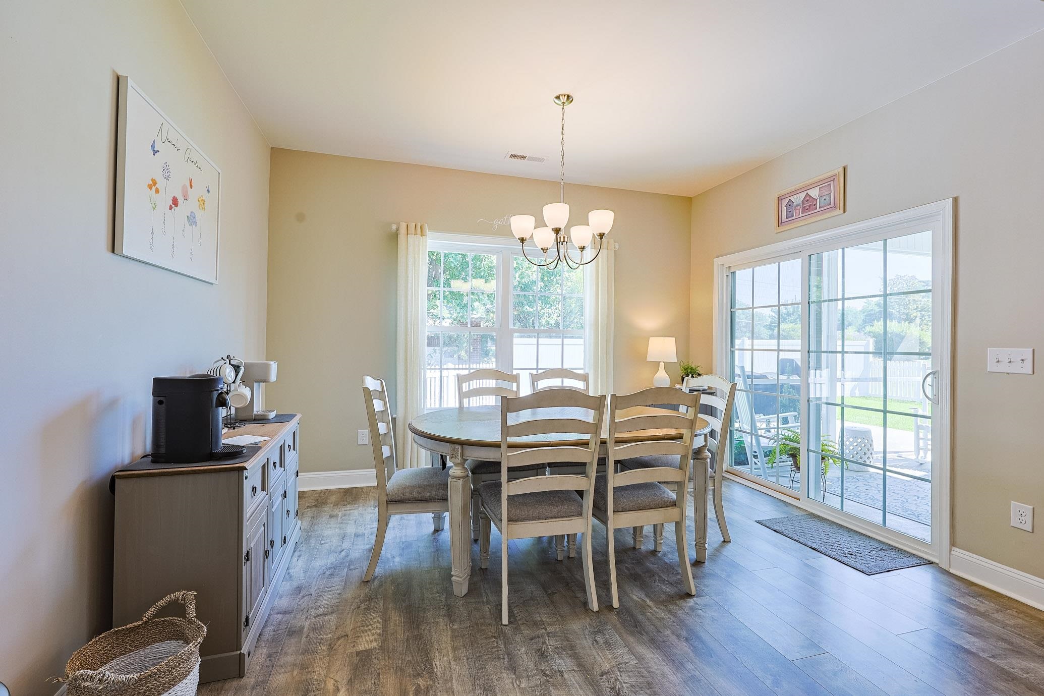 768 Hobonny Loop Property Photo 10